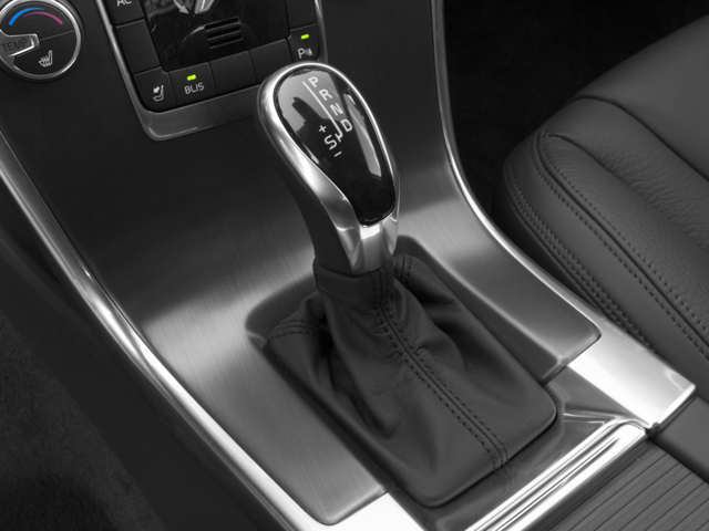 2016 Volvo XC60 T6 Drive-E