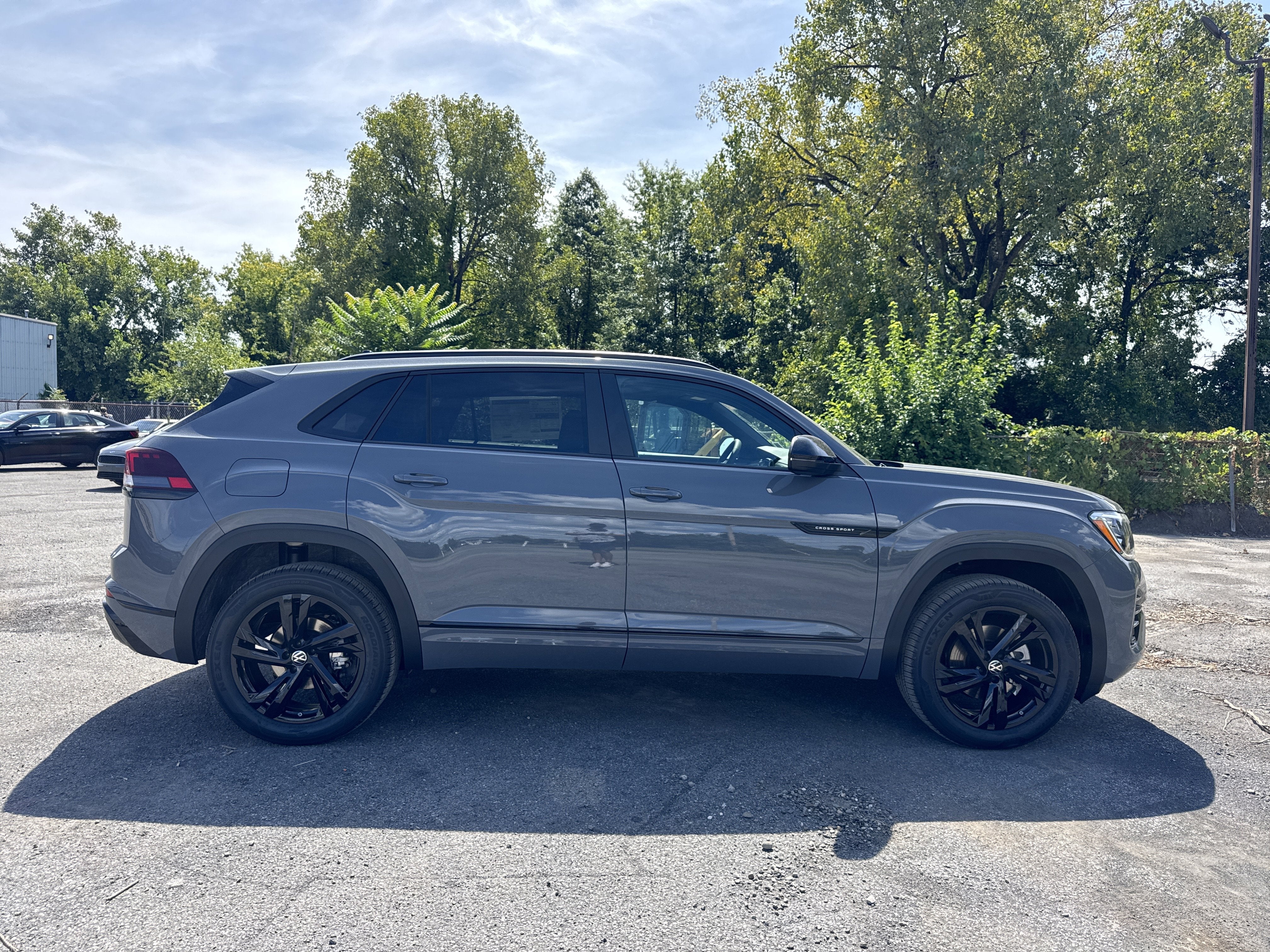 2026 Volkswagen Atlas Cross Sport 2.0T SEL R-Line Black
