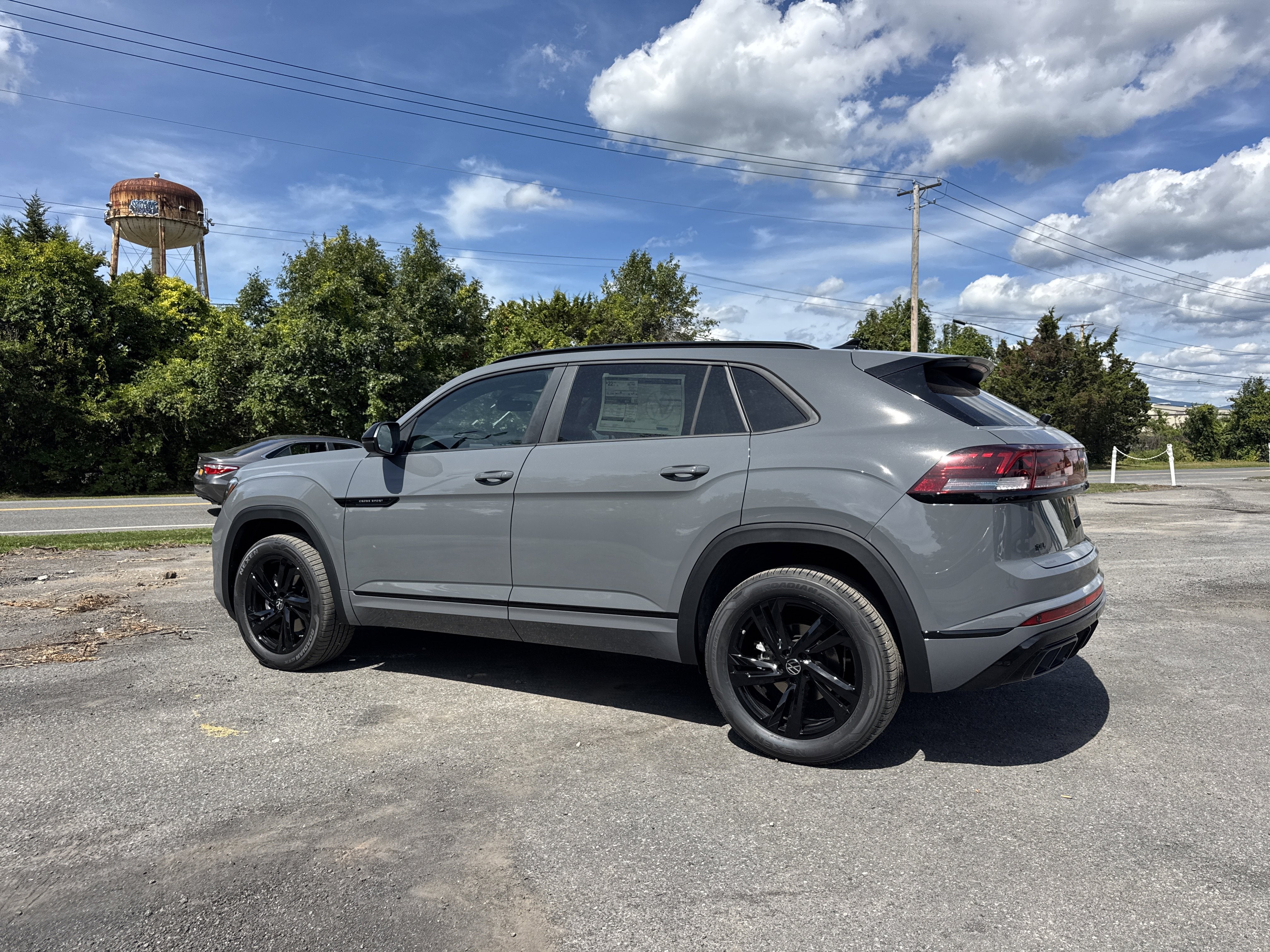 2026 Volkswagen Atlas Cross Sport 2.0T SEL R-Line Black