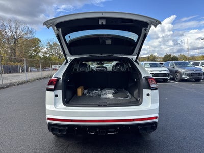 2026 Volkswagen Atlas Cross Sport 2.0T SEL R-Line Black