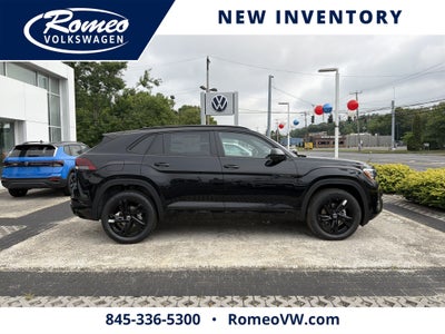 2026 Volkswagen Atlas Cross Sport 2.0T SEL R-Line Black