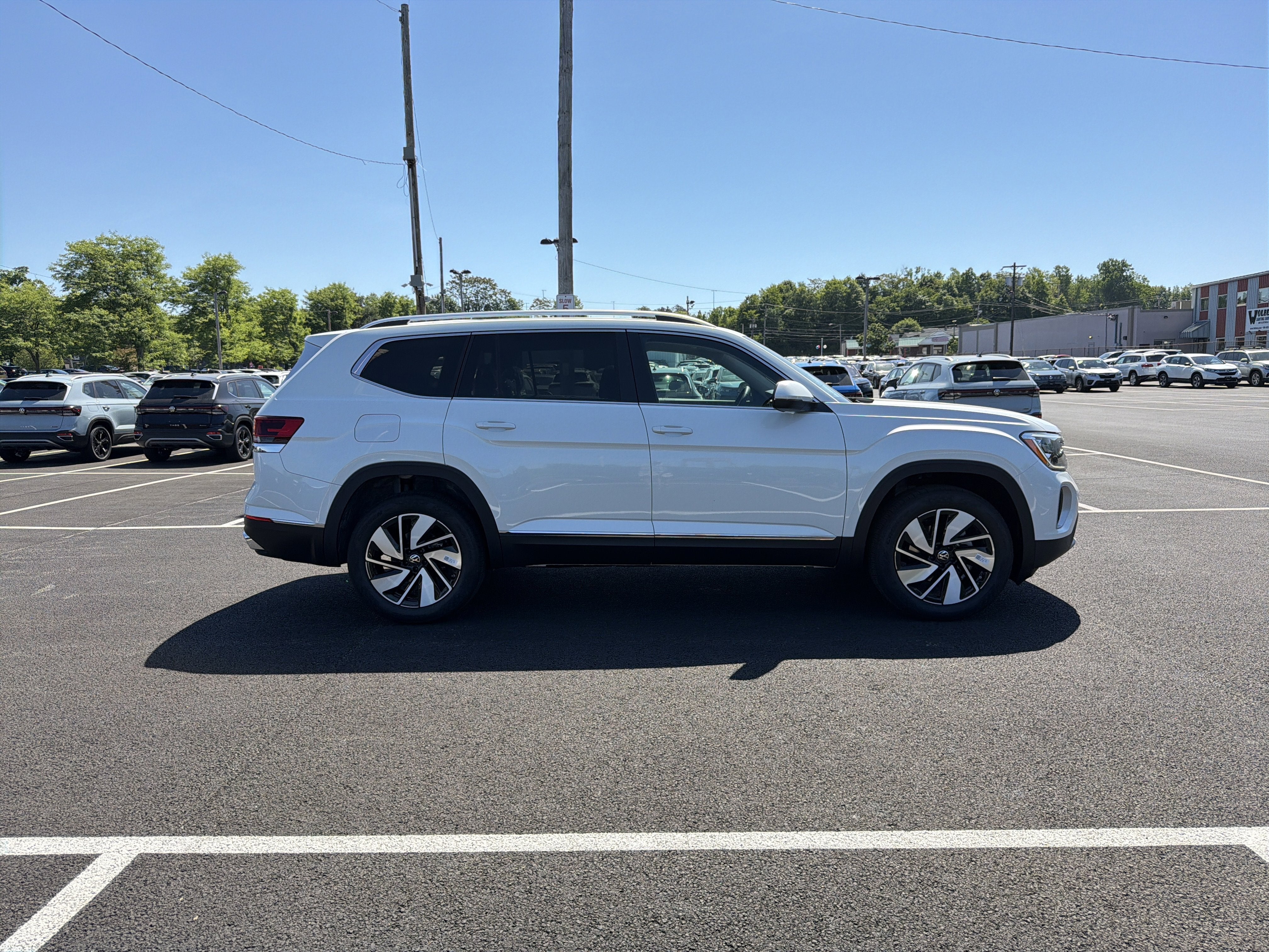 2026 Volkswagen Atlas 2.0T SEL