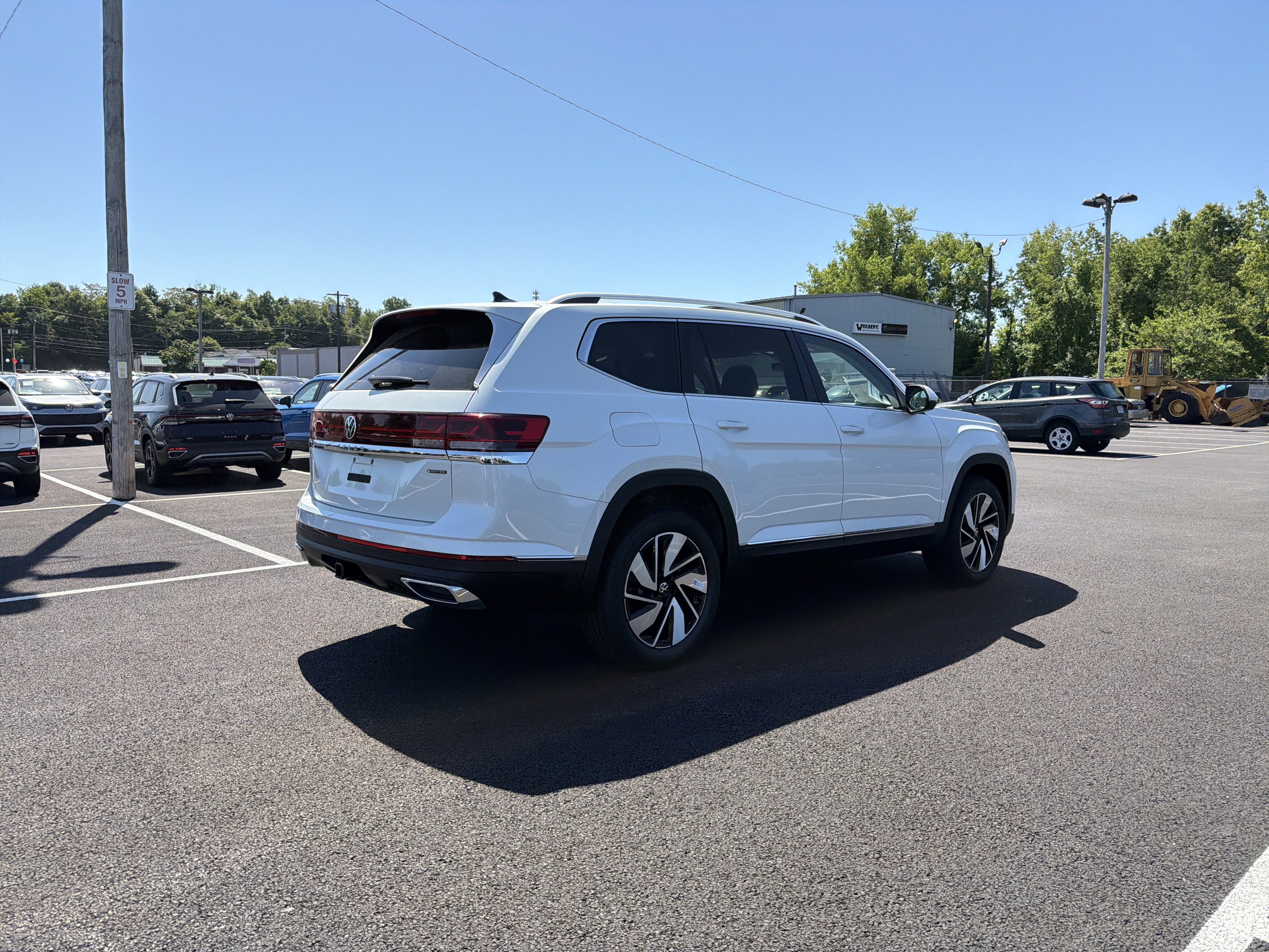 2026 Volkswagen Atlas 2.0T SEL