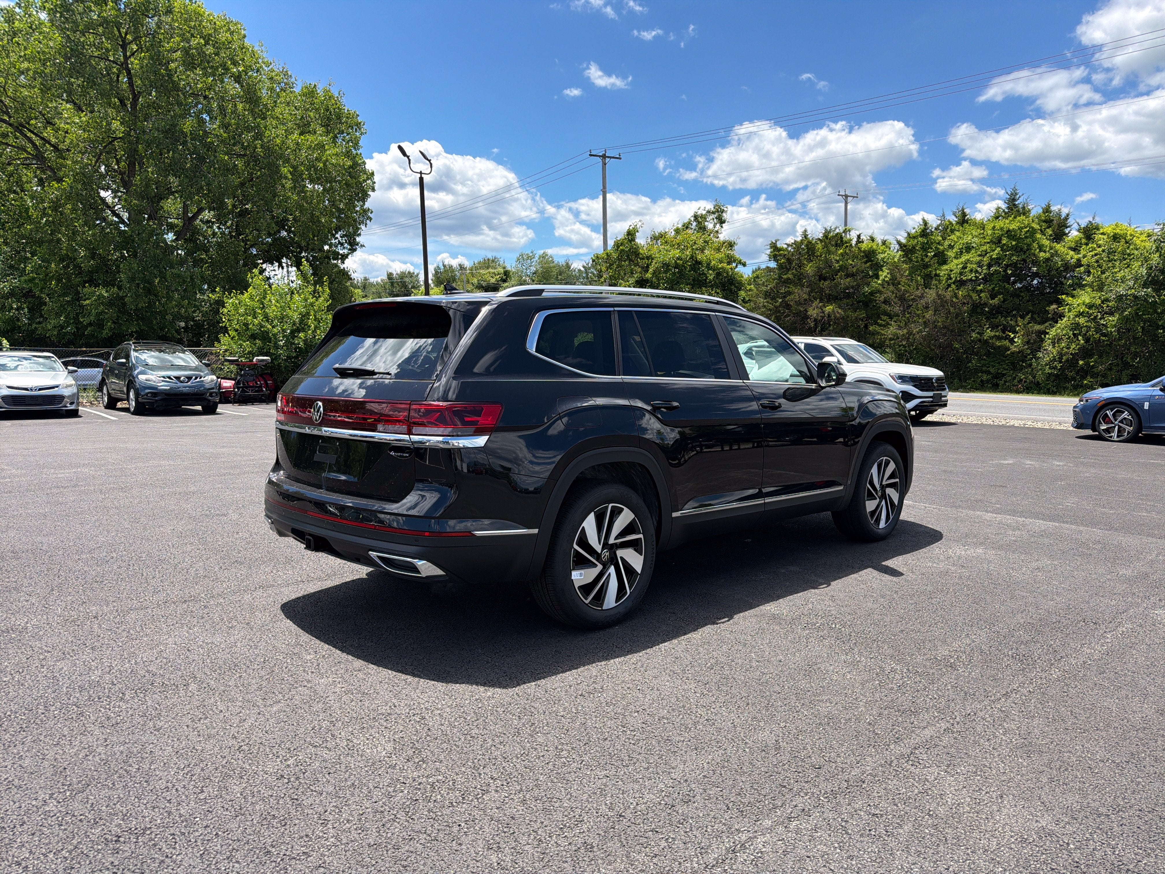 2026 Volkswagen Atlas 2.0T SEL