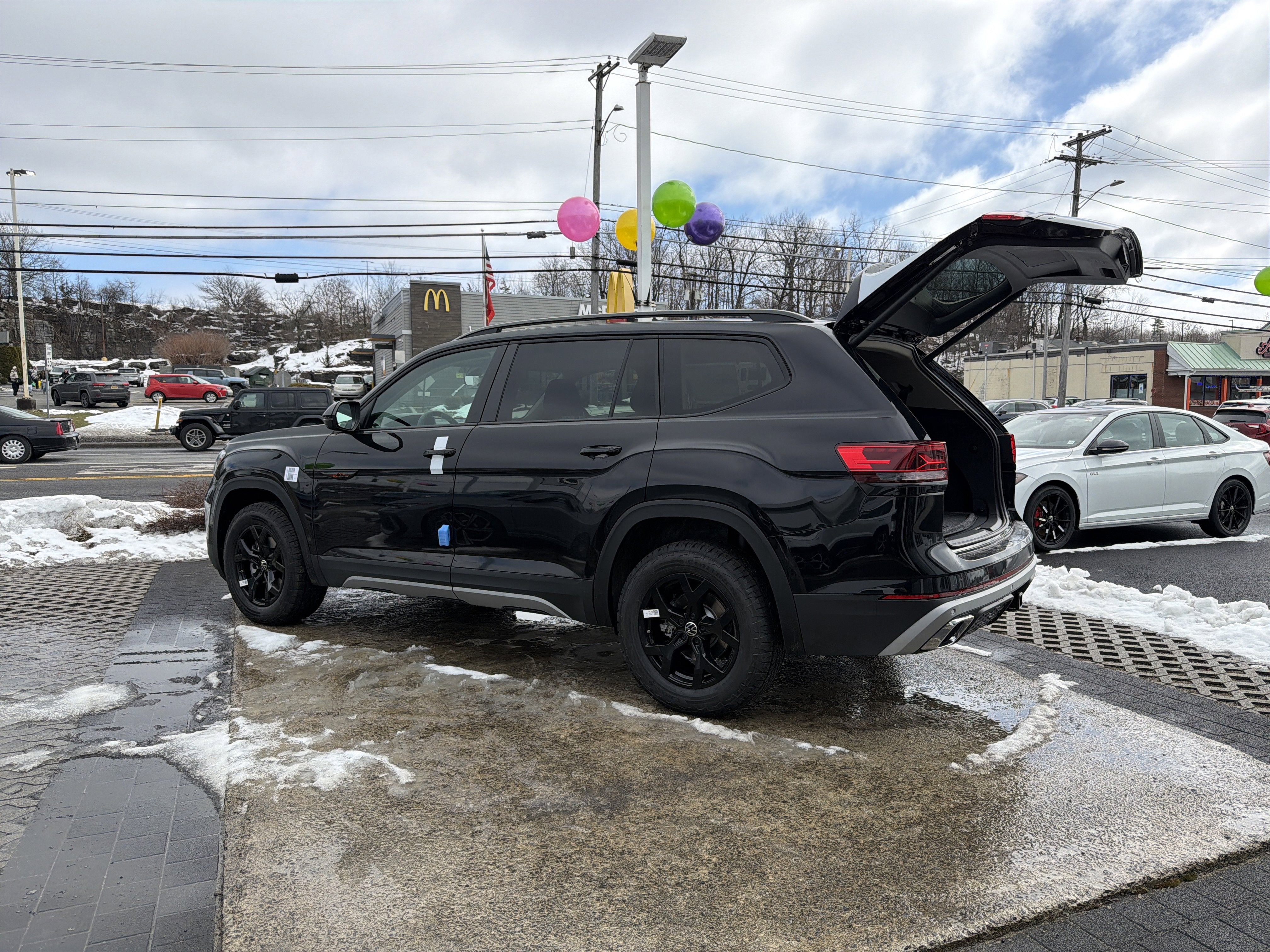 2026 Volkswagen Atlas 2.0T Peak Edition
