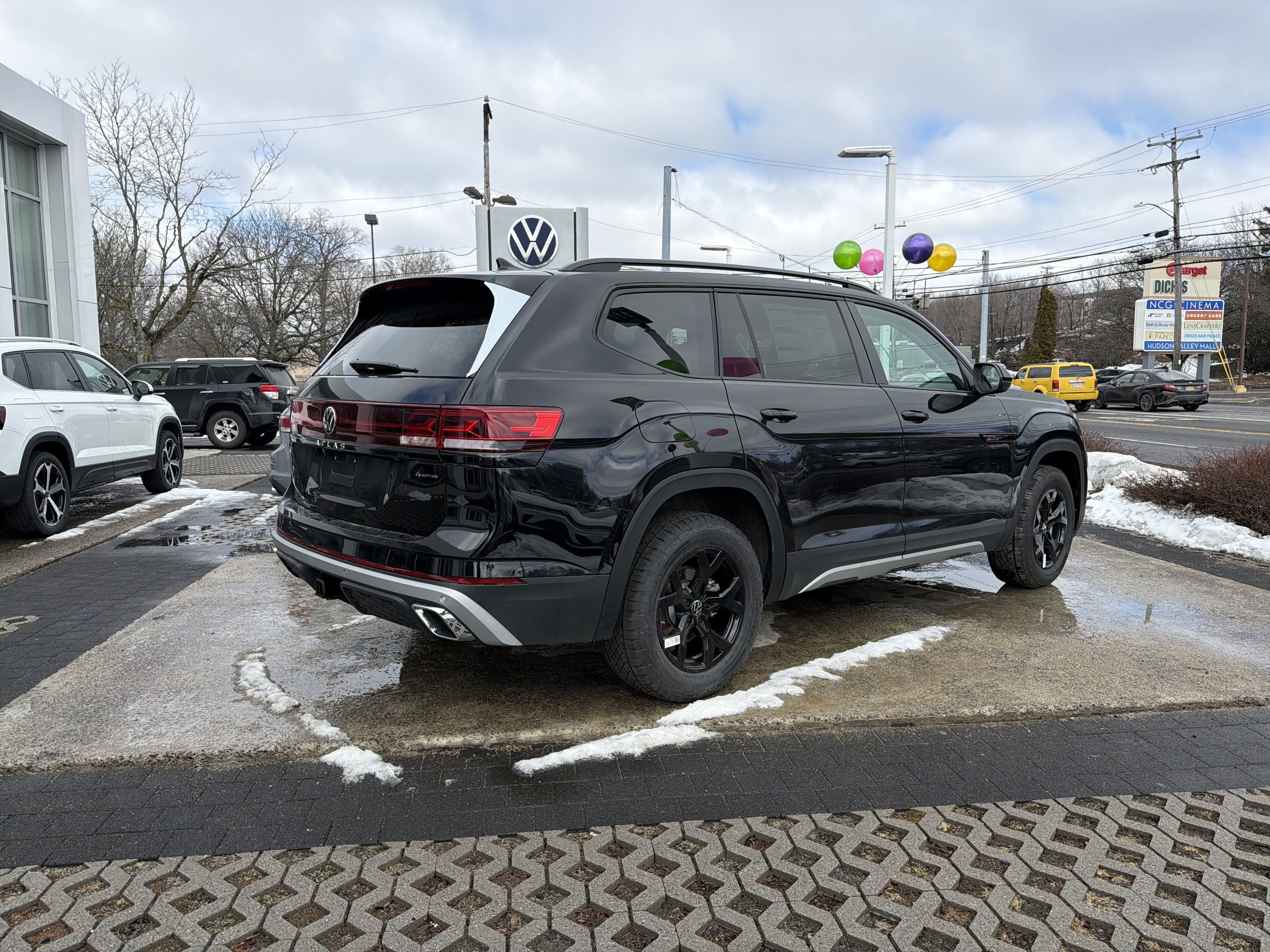2026 Volkswagen Atlas 2.0T Peak Edition