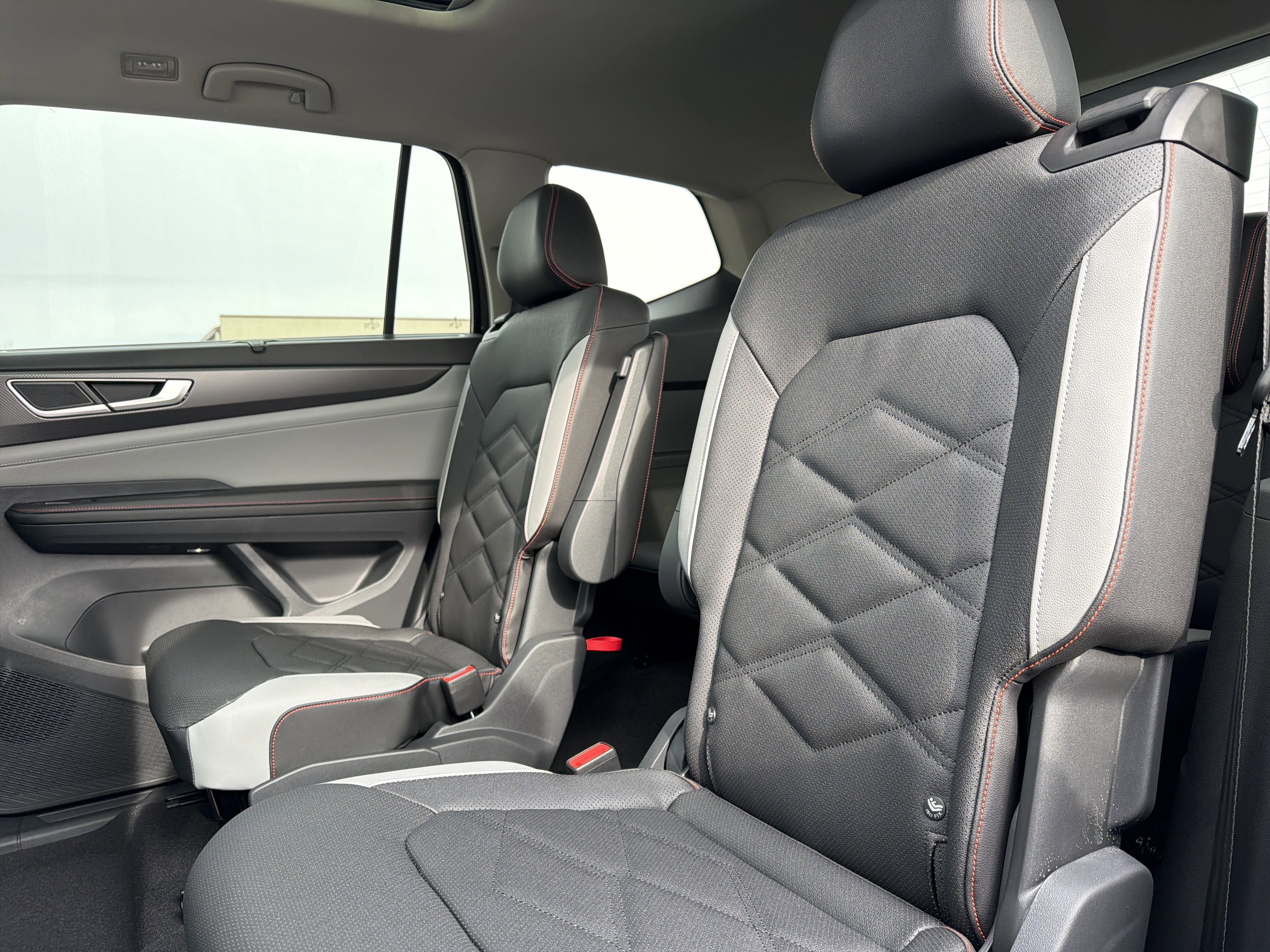 2026 Volkswagen Atlas 2.0T Peak Edition