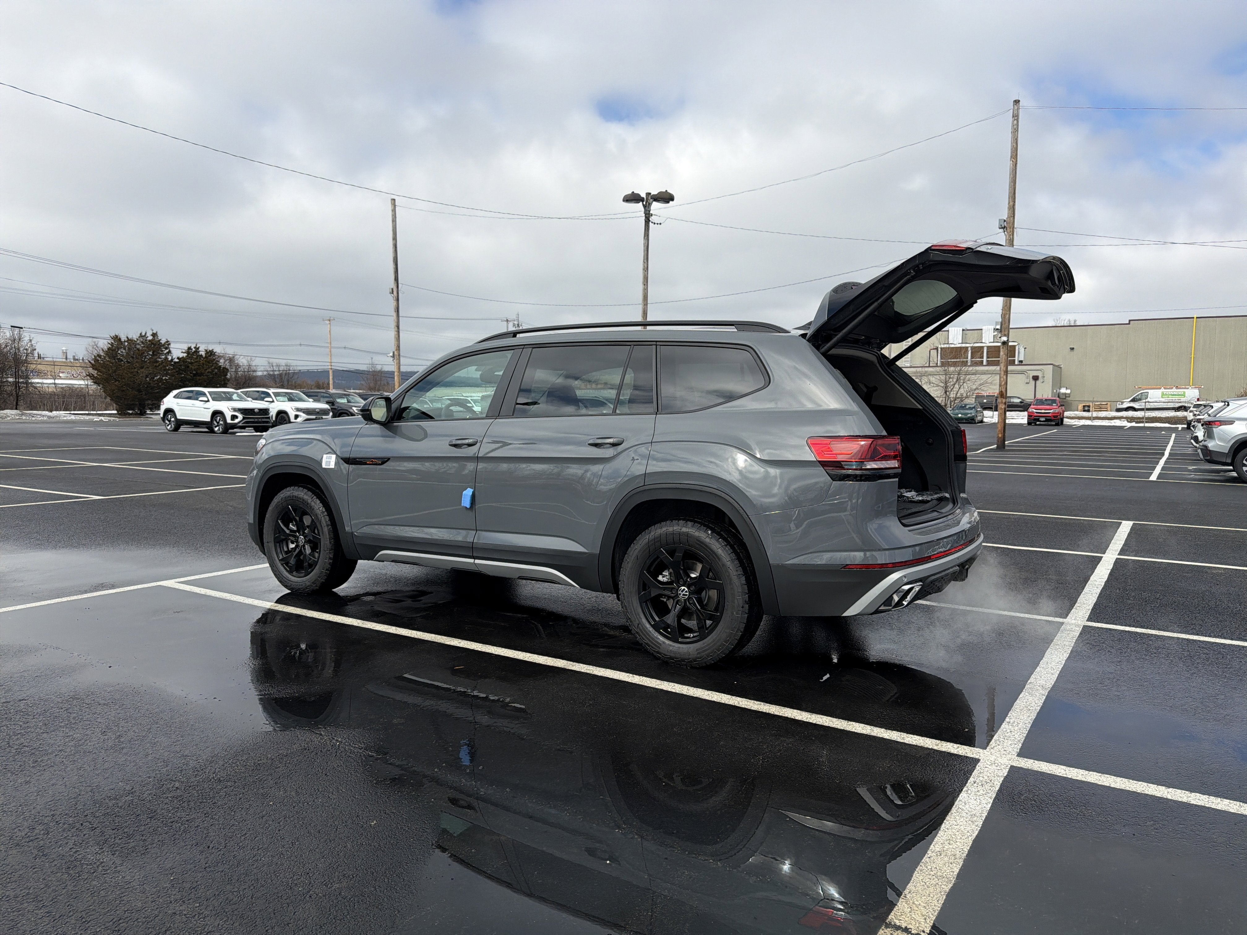2026 Volkswagen Atlas 2.0T Peak Edition