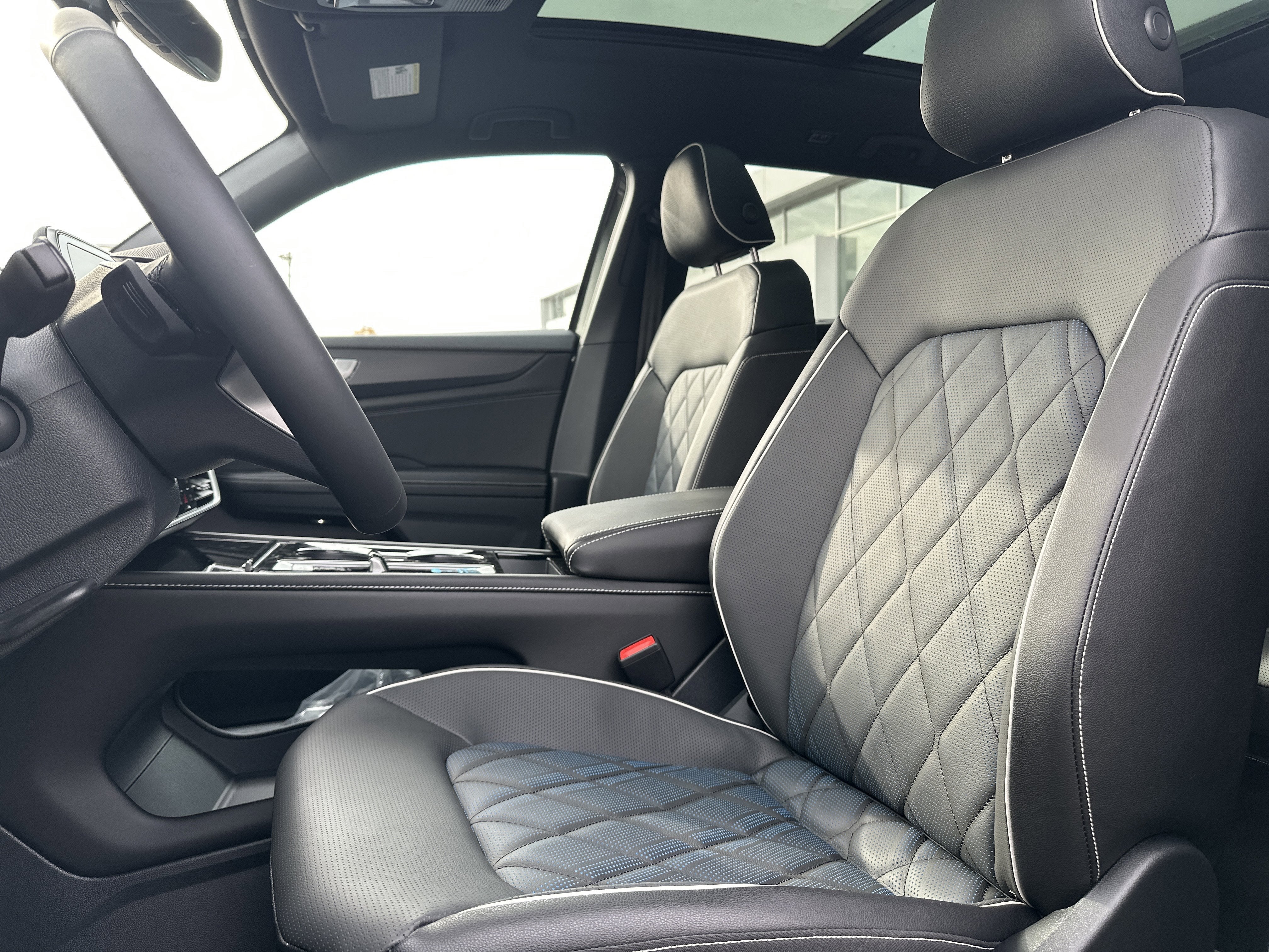 2026 Volkswagen Atlas Cross Sport 2.0T SEL Premium R-Line