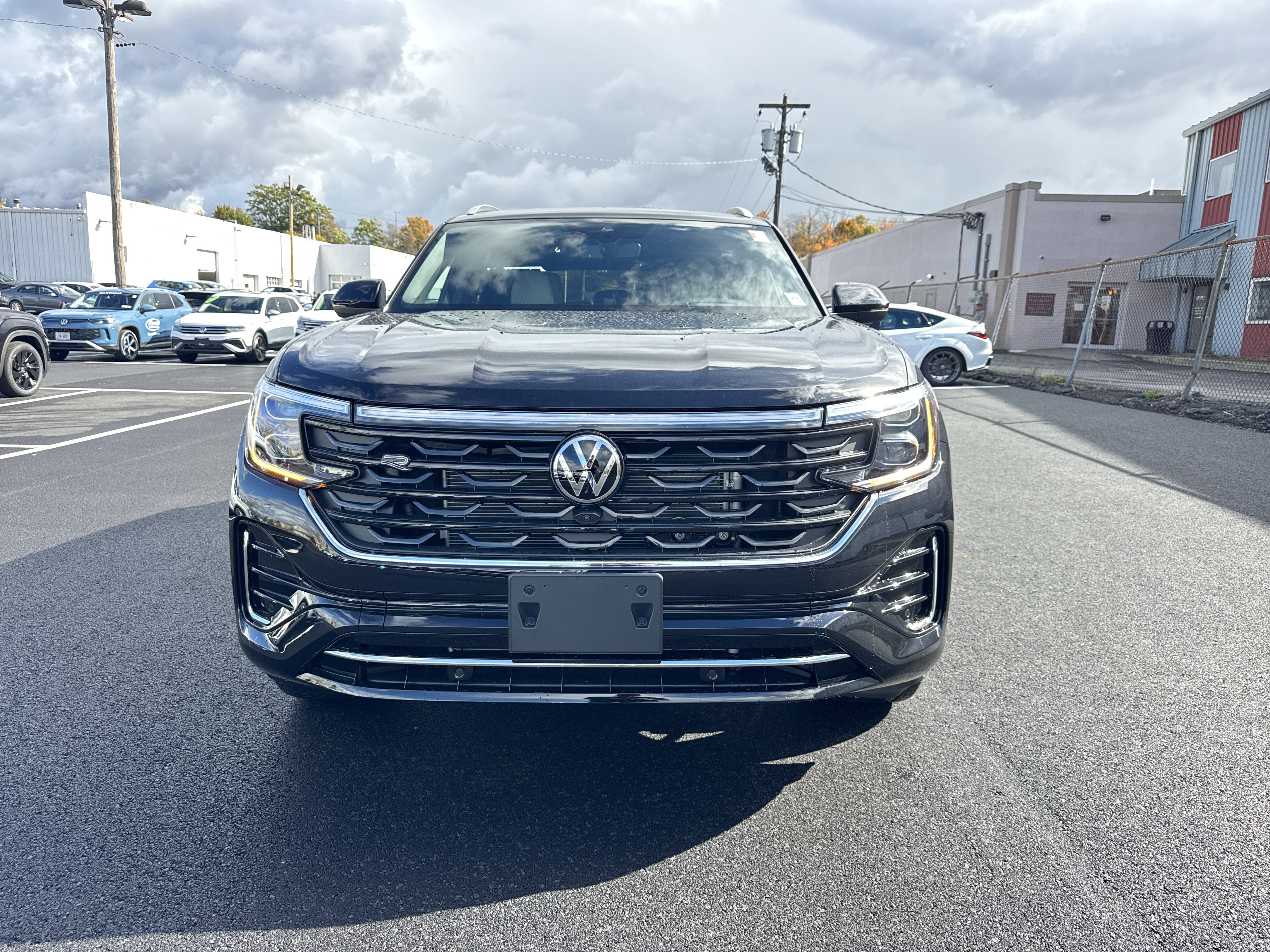 2026 Volkswagen Atlas Cross Sport 2.0T SEL Premium R-Line