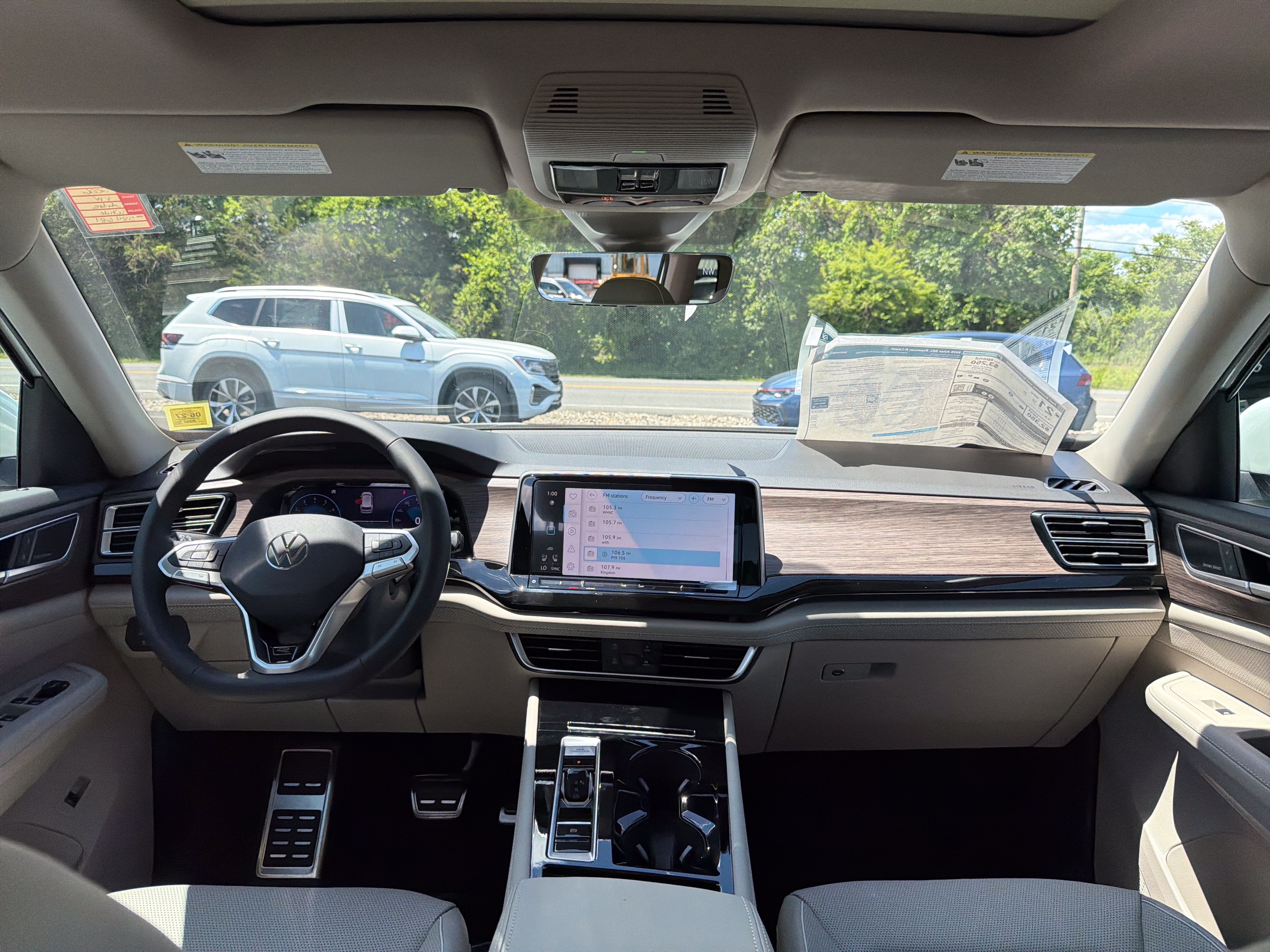 2026 Volkswagen Atlas 2.0T SEL Premium R-Line