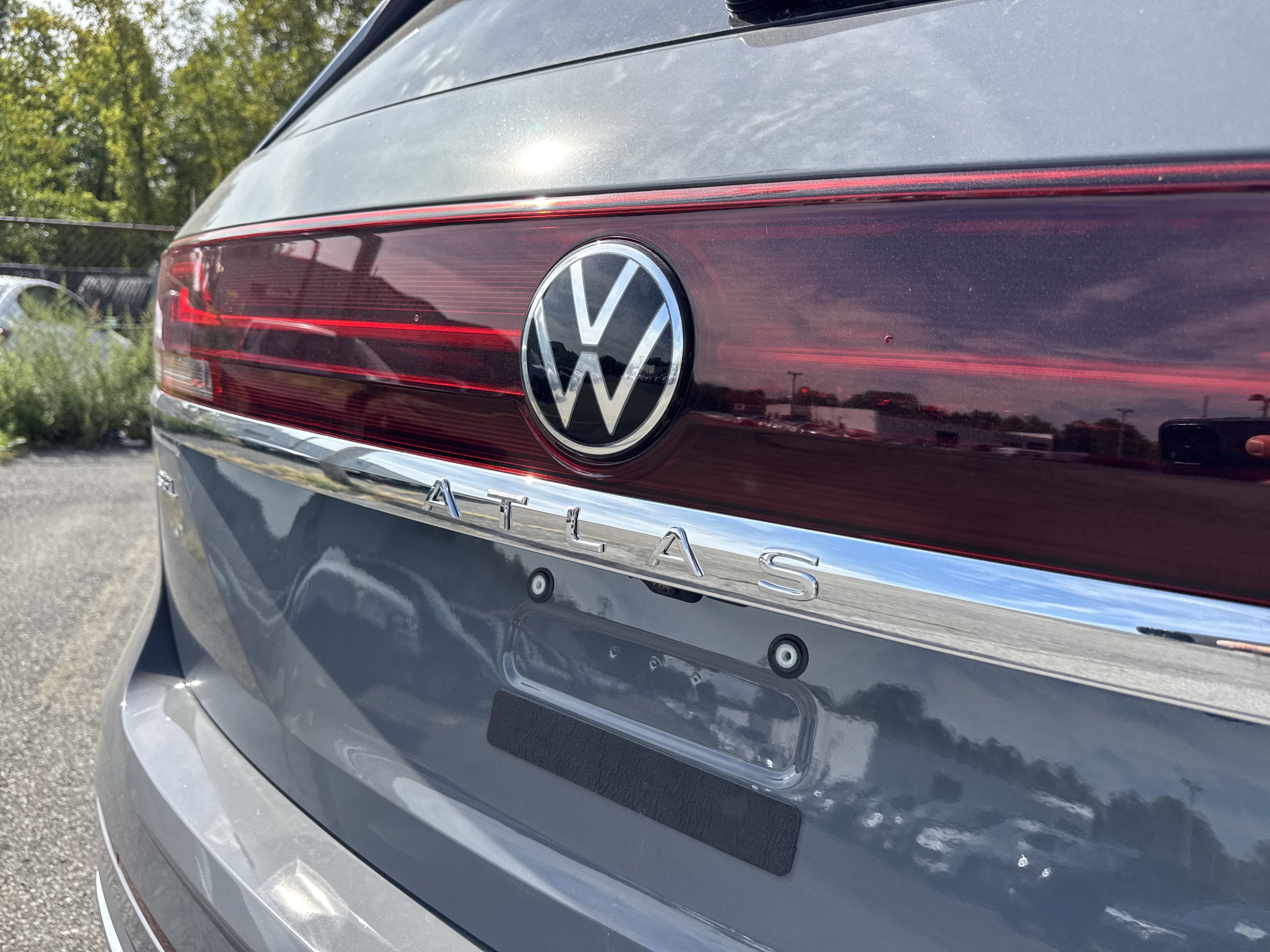 2026 Volkswagen Atlas 2.0T SEL Premium R-Line