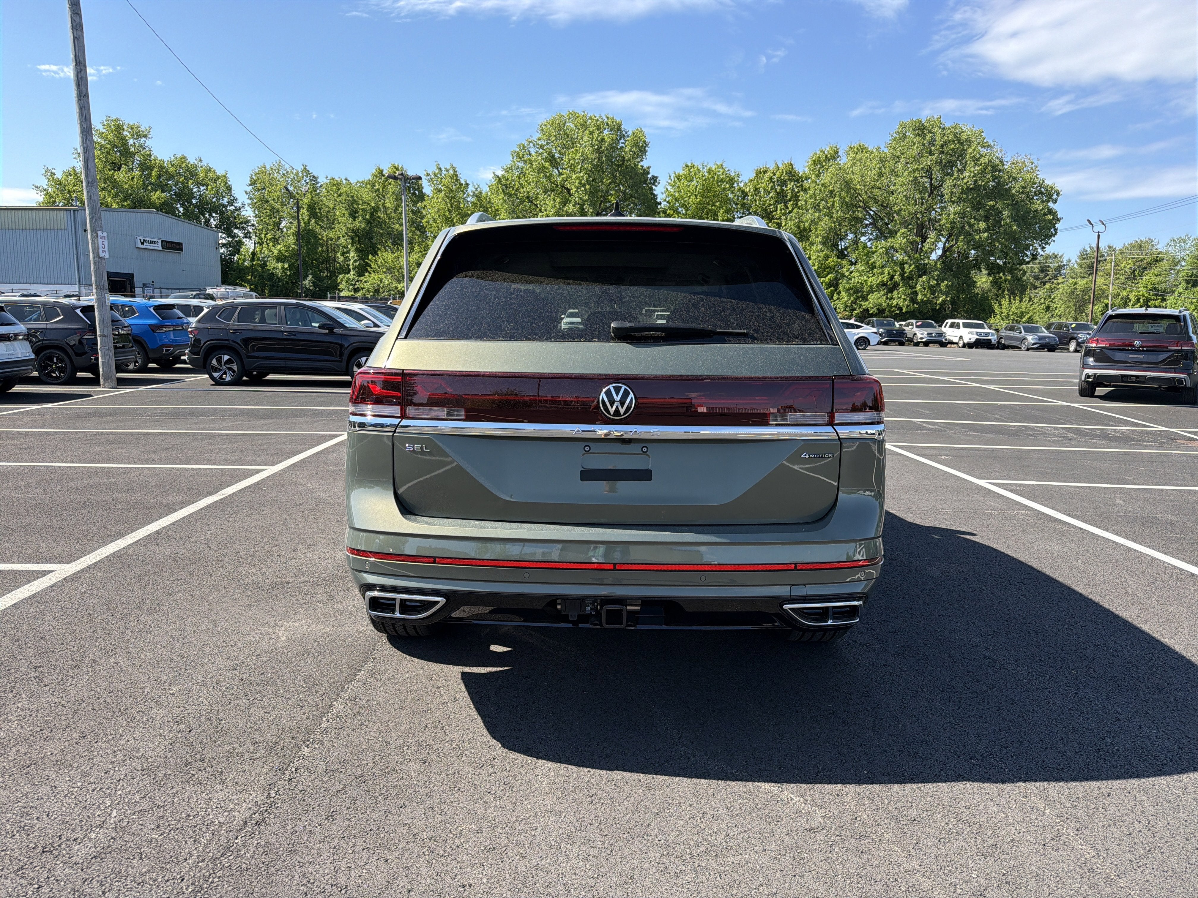 2026 Volkswagen Atlas 2.0T SEL Premium R-Line