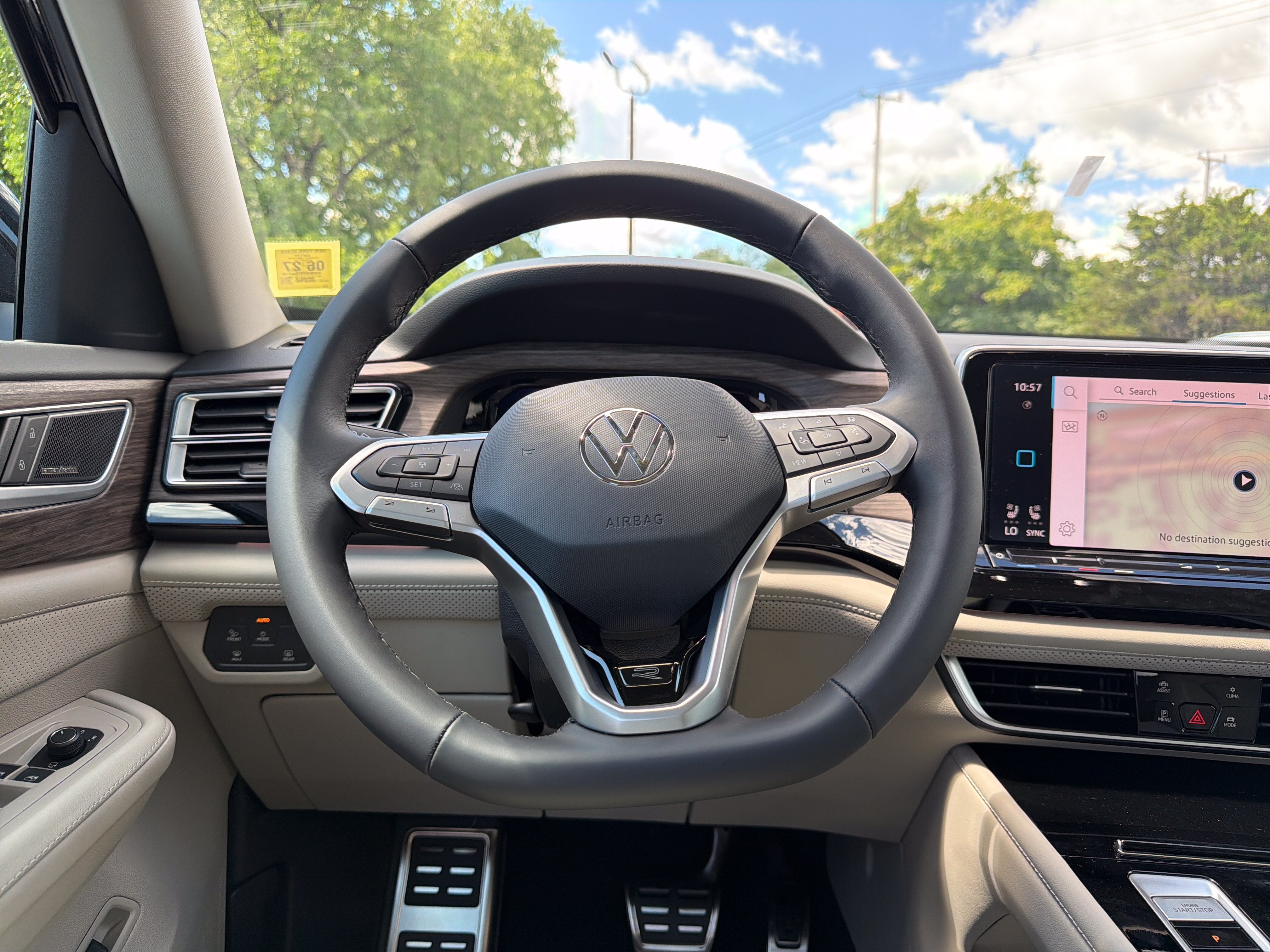 2026 Volkswagen Atlas 2.0T SEL Premium R-Line