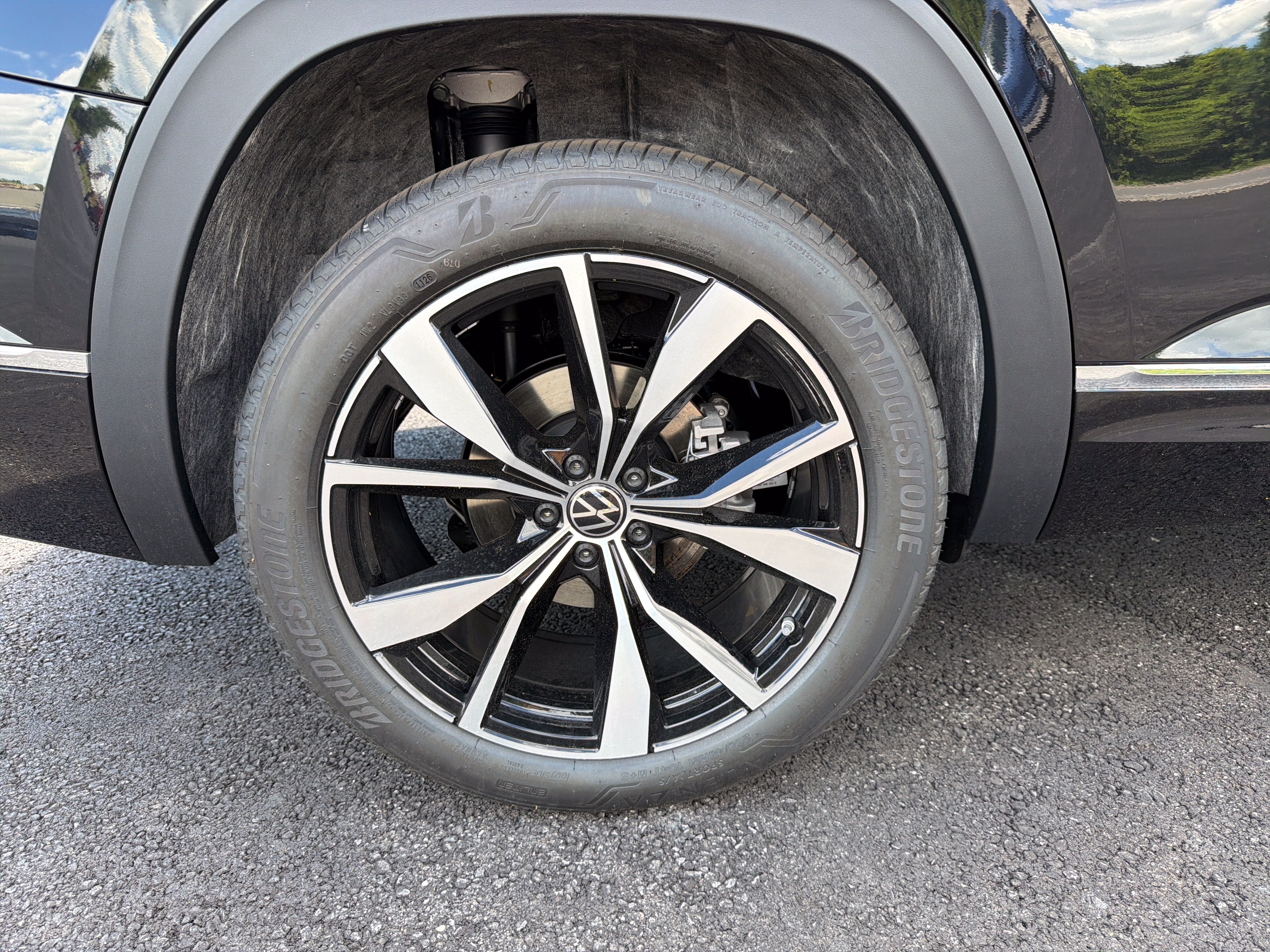 2026 Volkswagen Atlas 2.0T SEL Premium R-Line