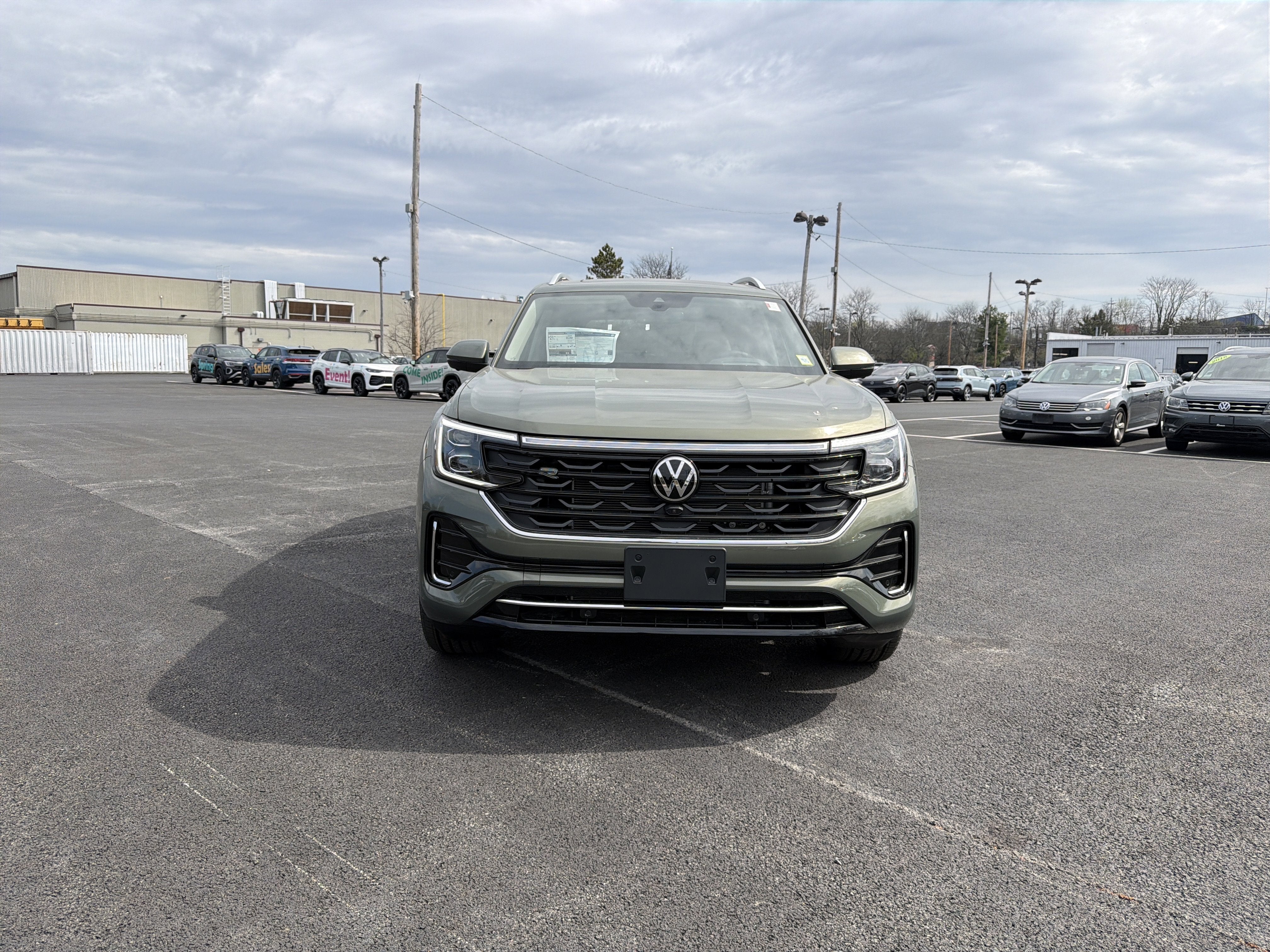 2026 Volkswagen Atlas 2.0T SEL Premium R-Line