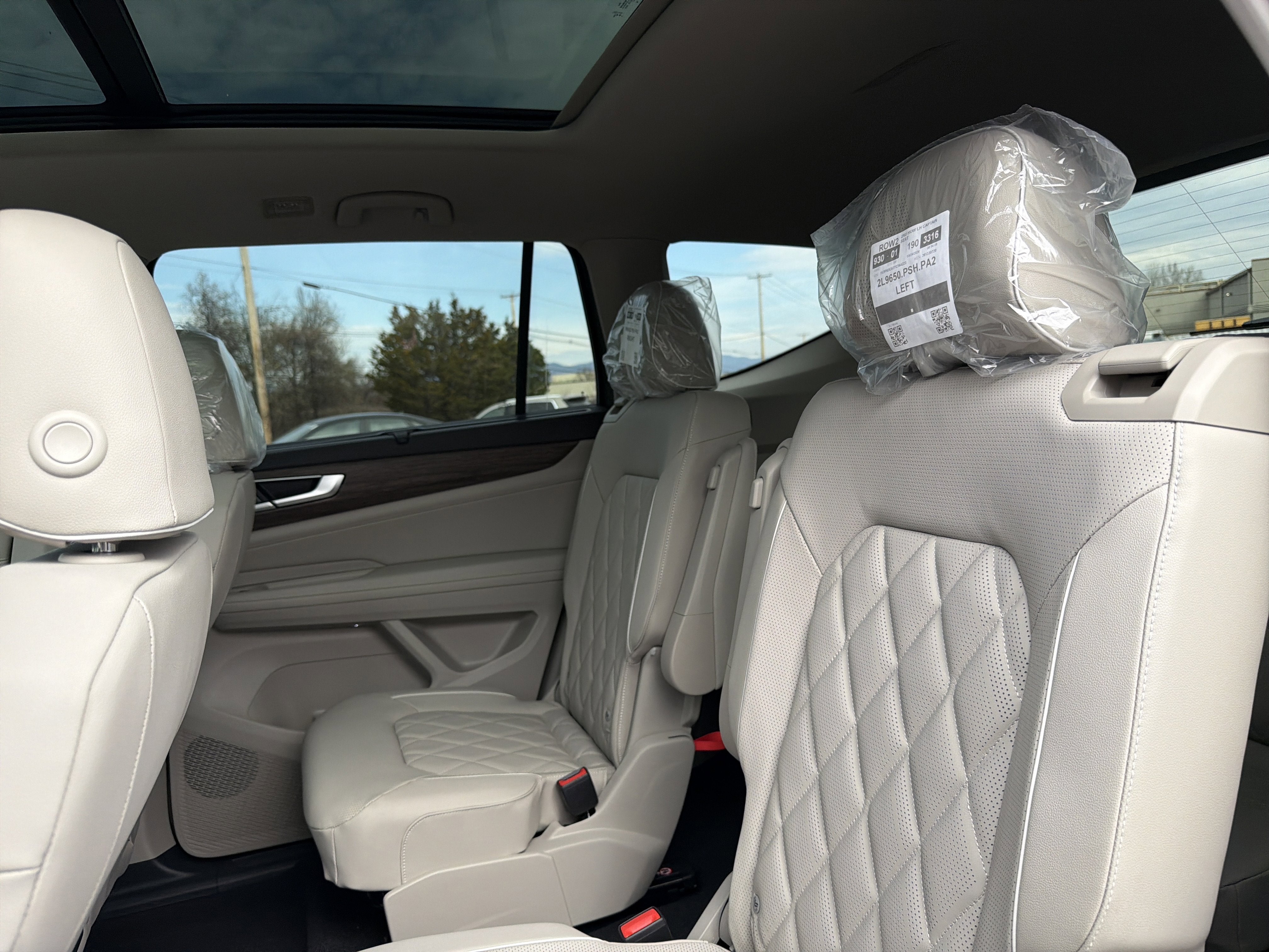 2026 Volkswagen Atlas 2.0T SEL Premium R-Line