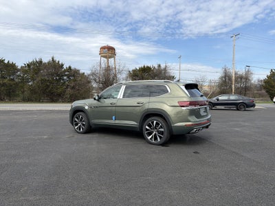 2026 Volkswagen Atlas 2.0T SEL Premium R-Line