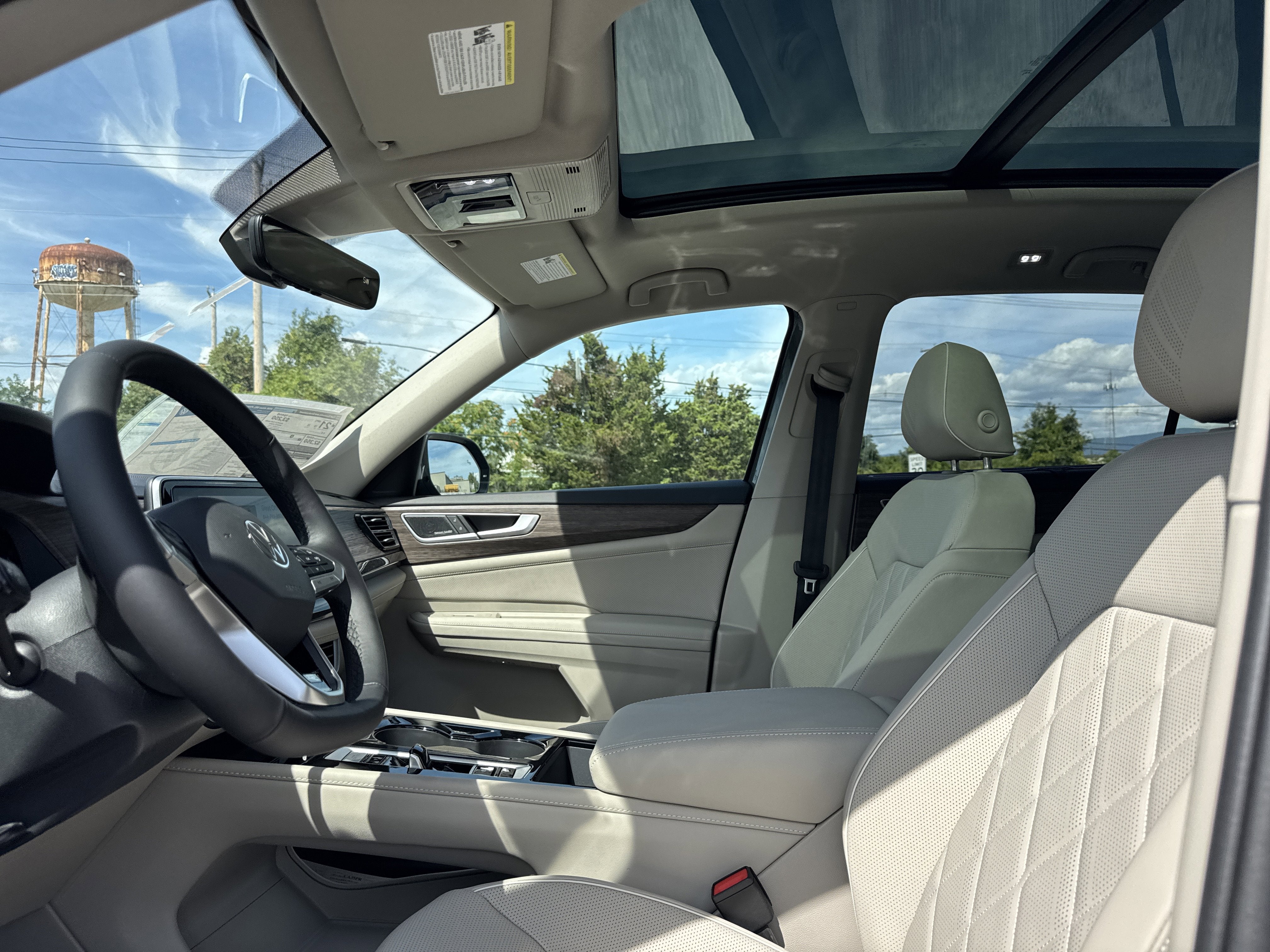 2026 Volkswagen Atlas 2.0T SEL Premium R-Line