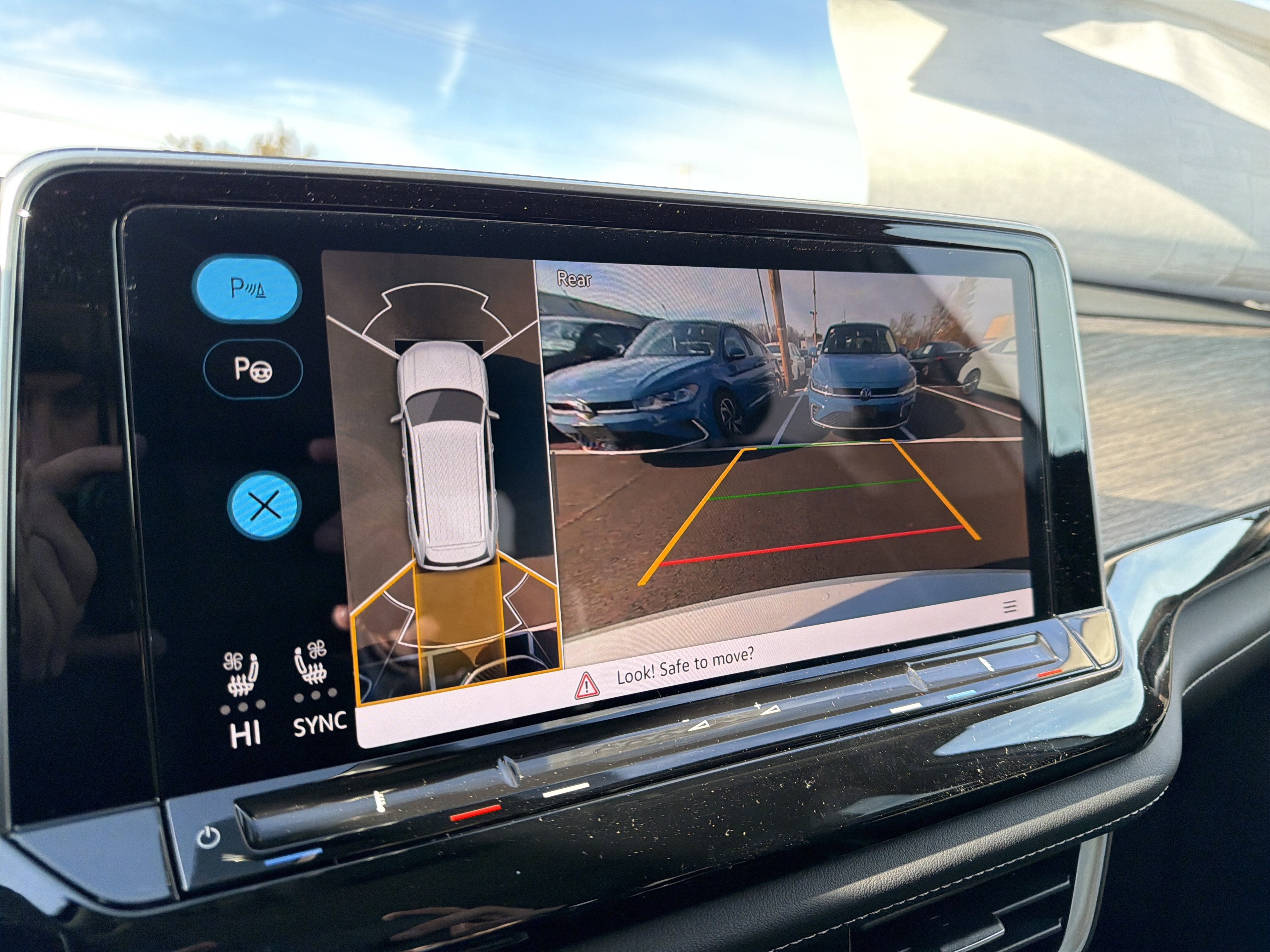 2026 Volkswagen Atlas 2.0T SEL Premium R-Line