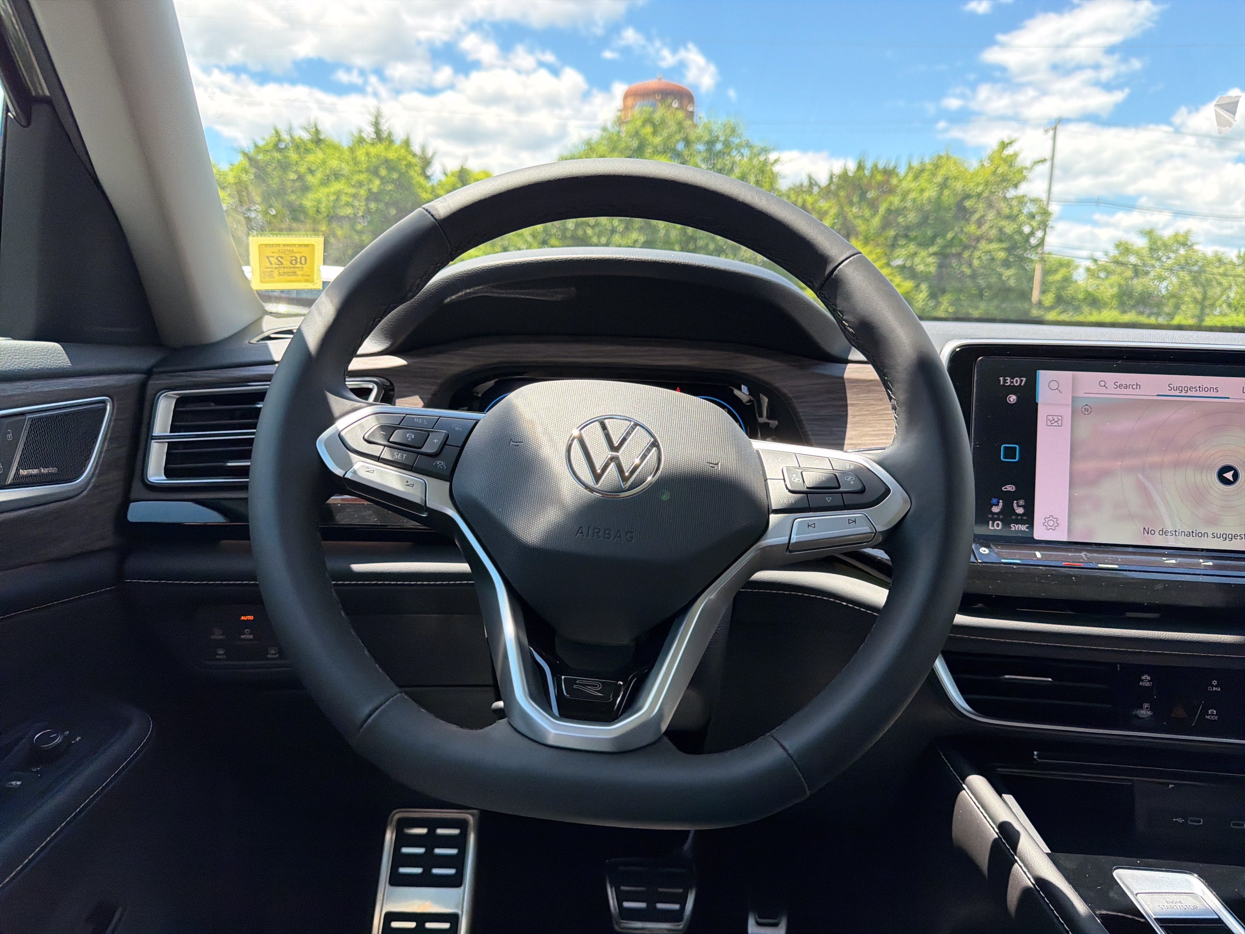 2026 Volkswagen Atlas 2.0T SEL Premium R-Line