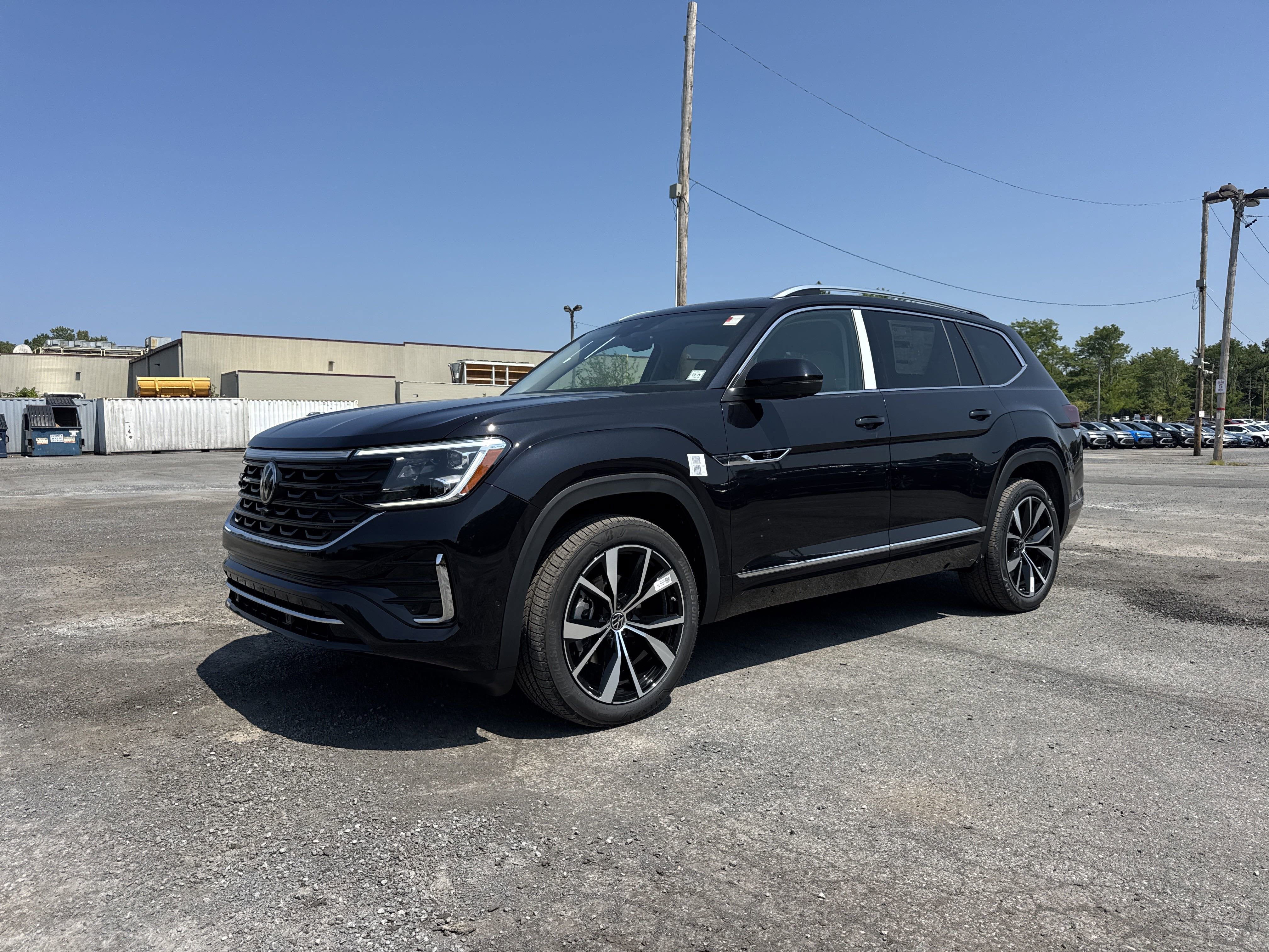 2026 Volkswagen Atlas 2.0T SEL Premium R-Line