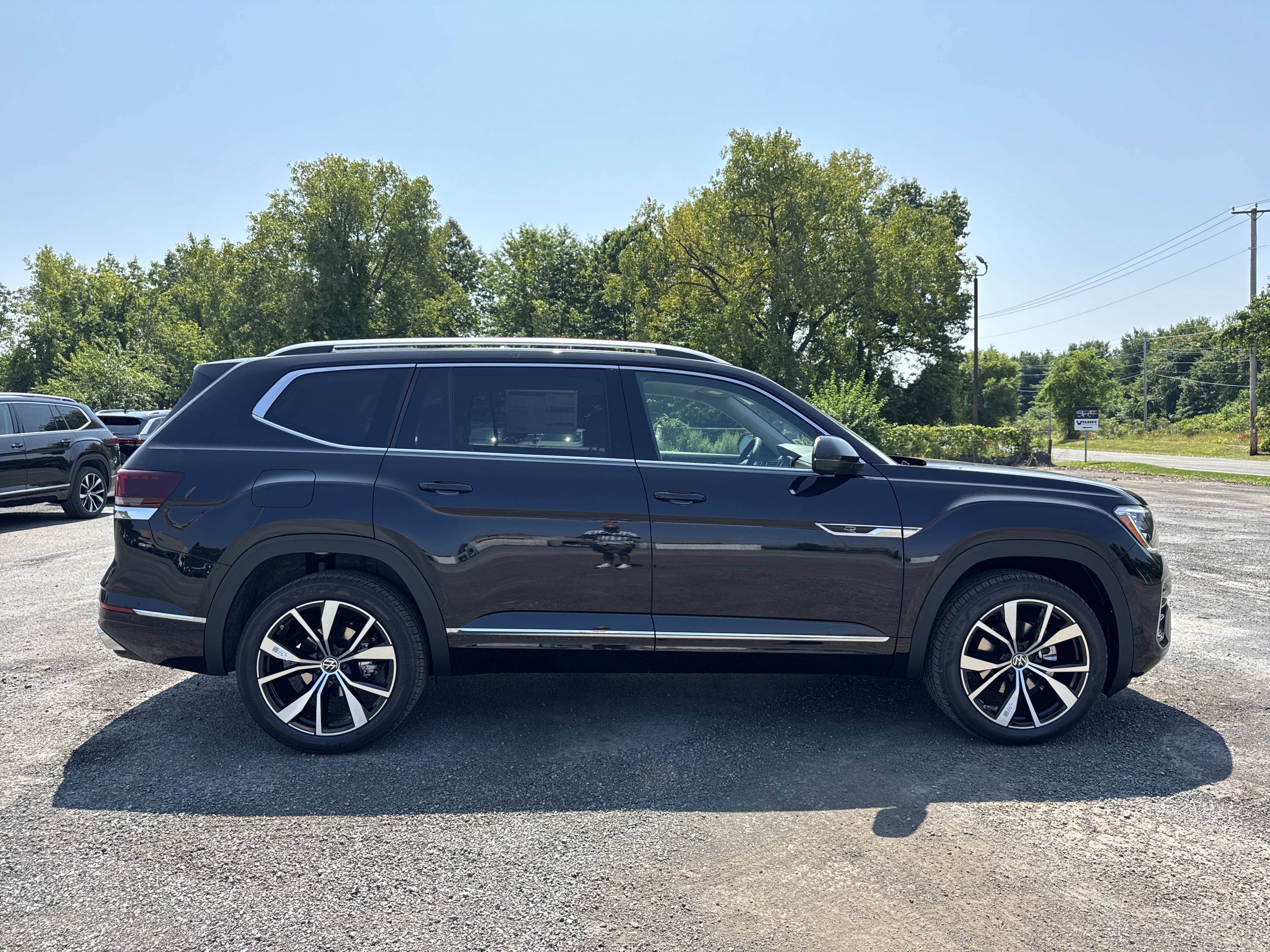 2026 Volkswagen Atlas 2.0T SEL Premium R-Line