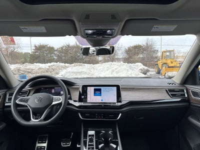 2025 Volkswagen Atlas 2.0T SEL Premium R-Line