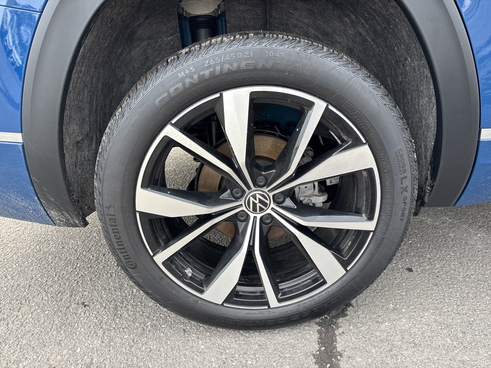 2025 Volkswagen Atlas 2.0T SEL Premium R-Line