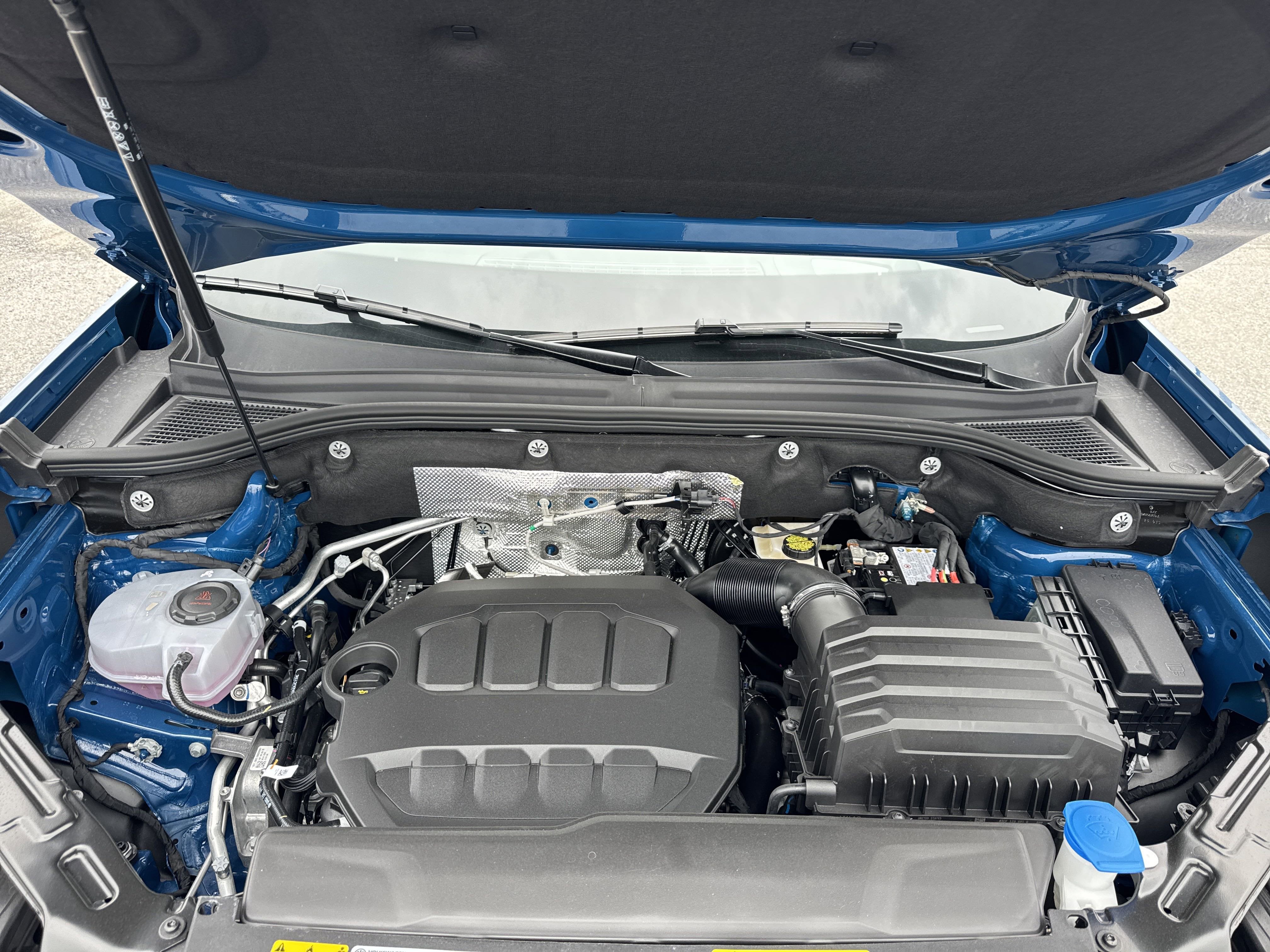 2025 Volkswagen Atlas 2.0T SEL Premium R-Line