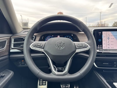 2025 Volkswagen Atlas 2.0T SEL Premium R-Line