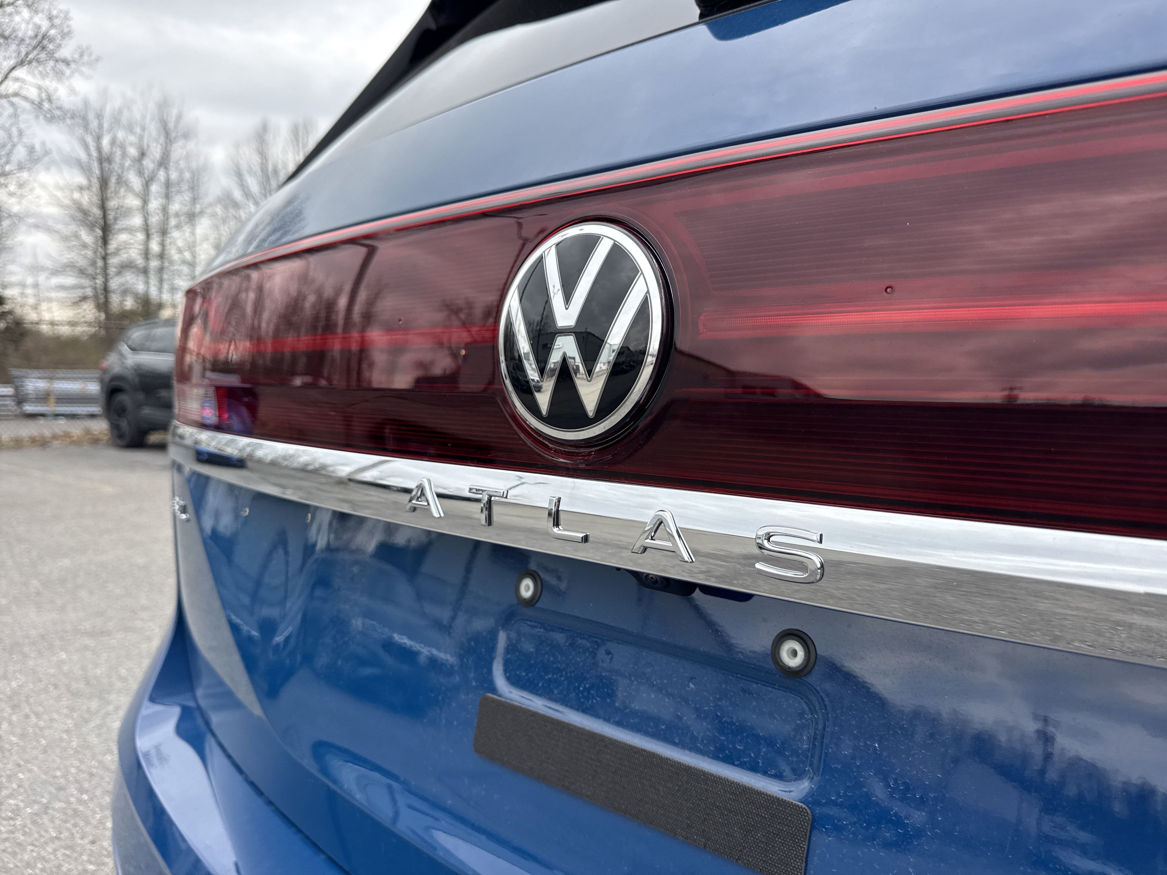 2025 Volkswagen Atlas 2.0T SEL Premium R-Line