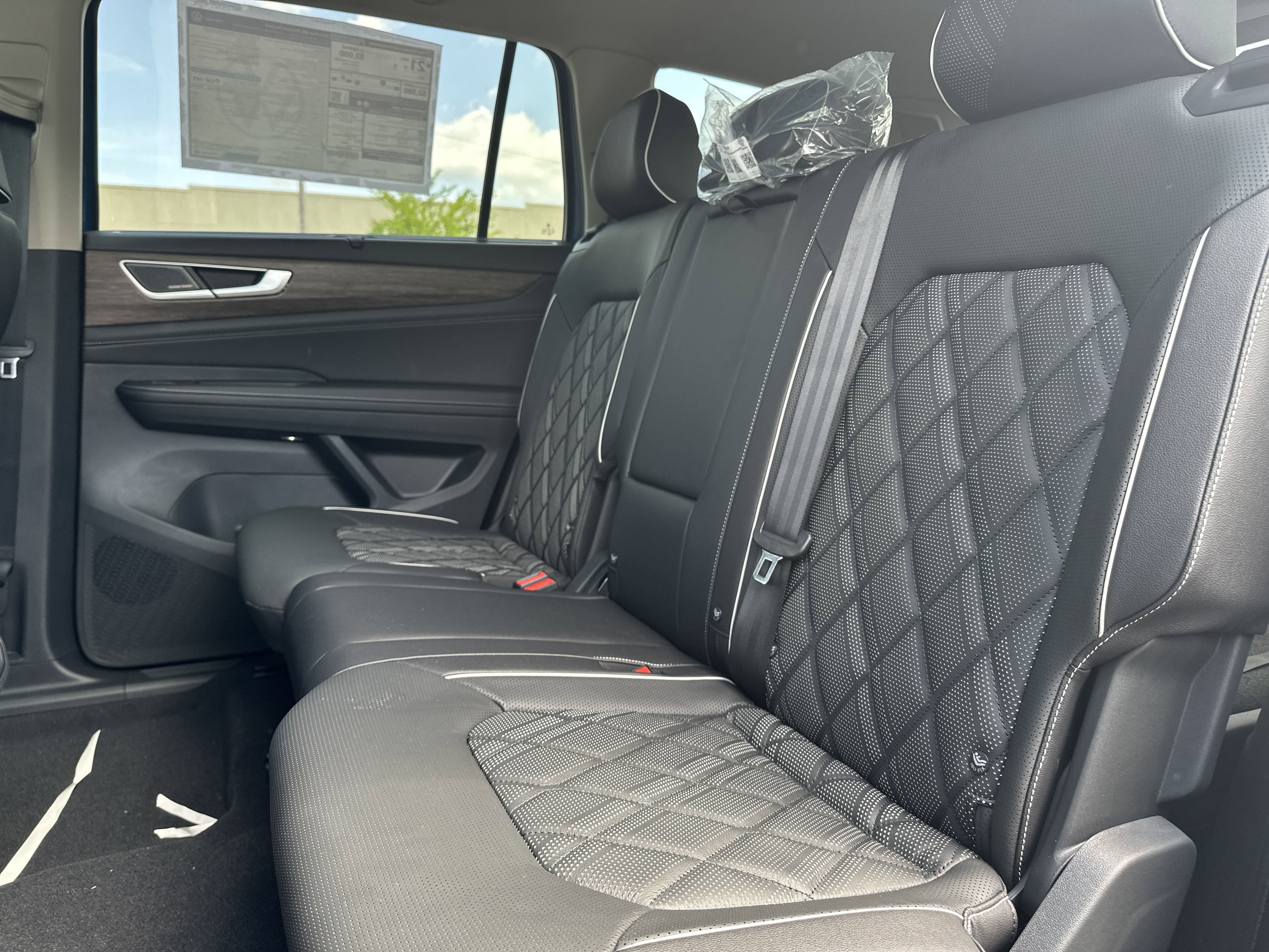 2025 Volkswagen Atlas 2.0T SEL Premium R-Line