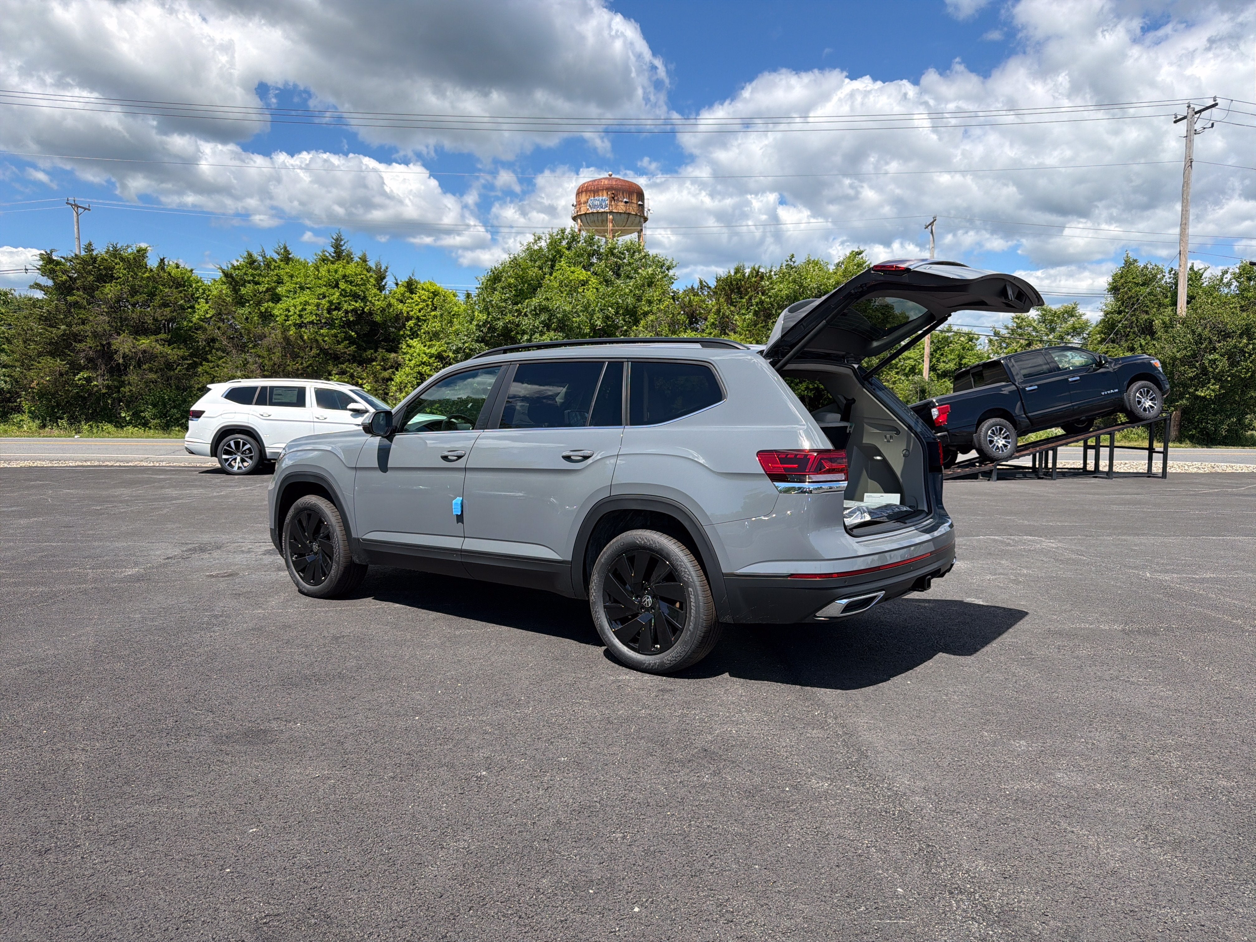 2026 Volkswagen Atlas 2.0T SE W/TECHNOLOGY