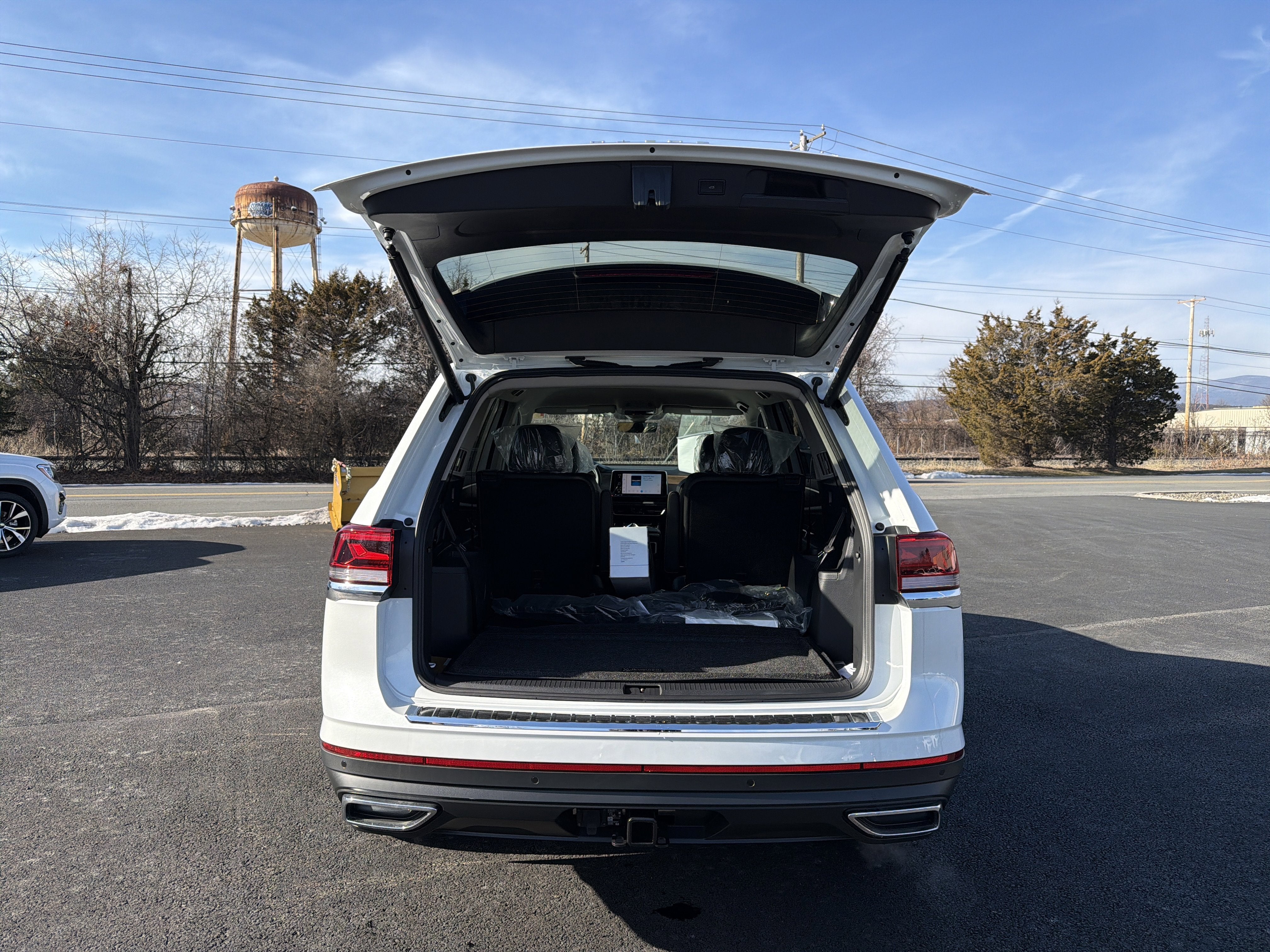 2026 Volkswagen Atlas 2.0T SE W/TECHNOLOGY