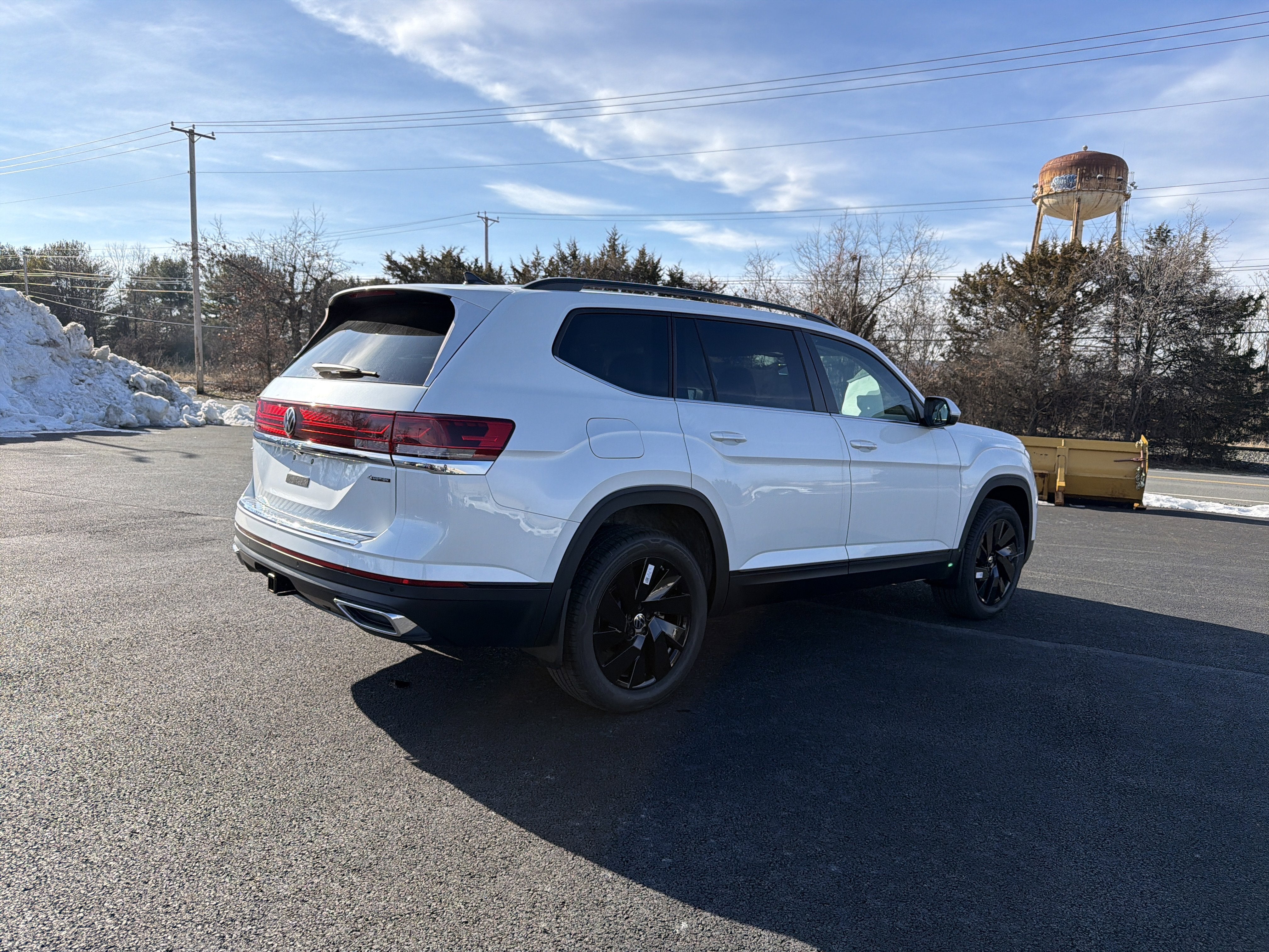 2026 Volkswagen Atlas 2.0T SE W/TECHNOLOGY