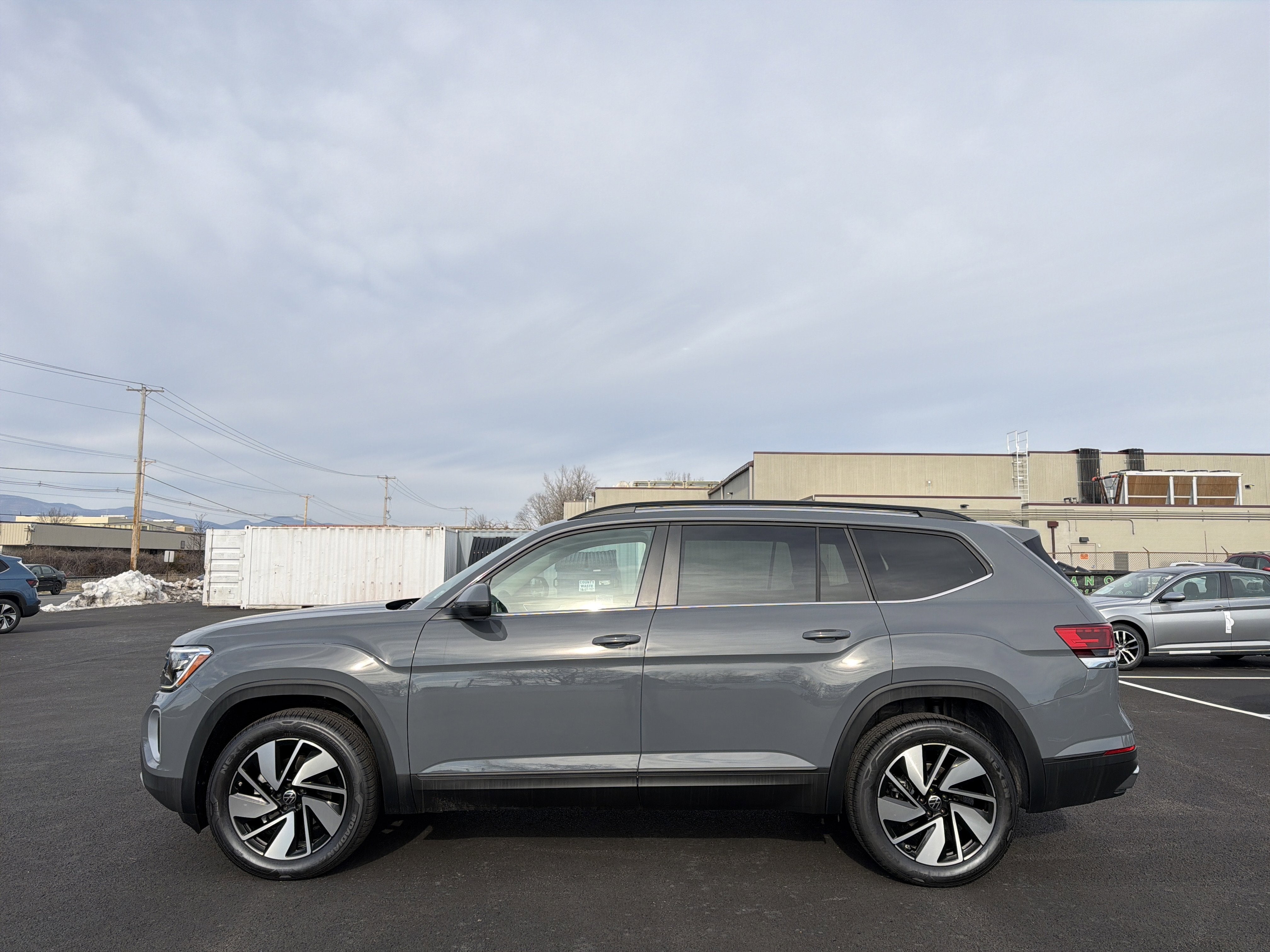 2026 Volkswagen Atlas 2.0T SE W/TECHNOLOGY