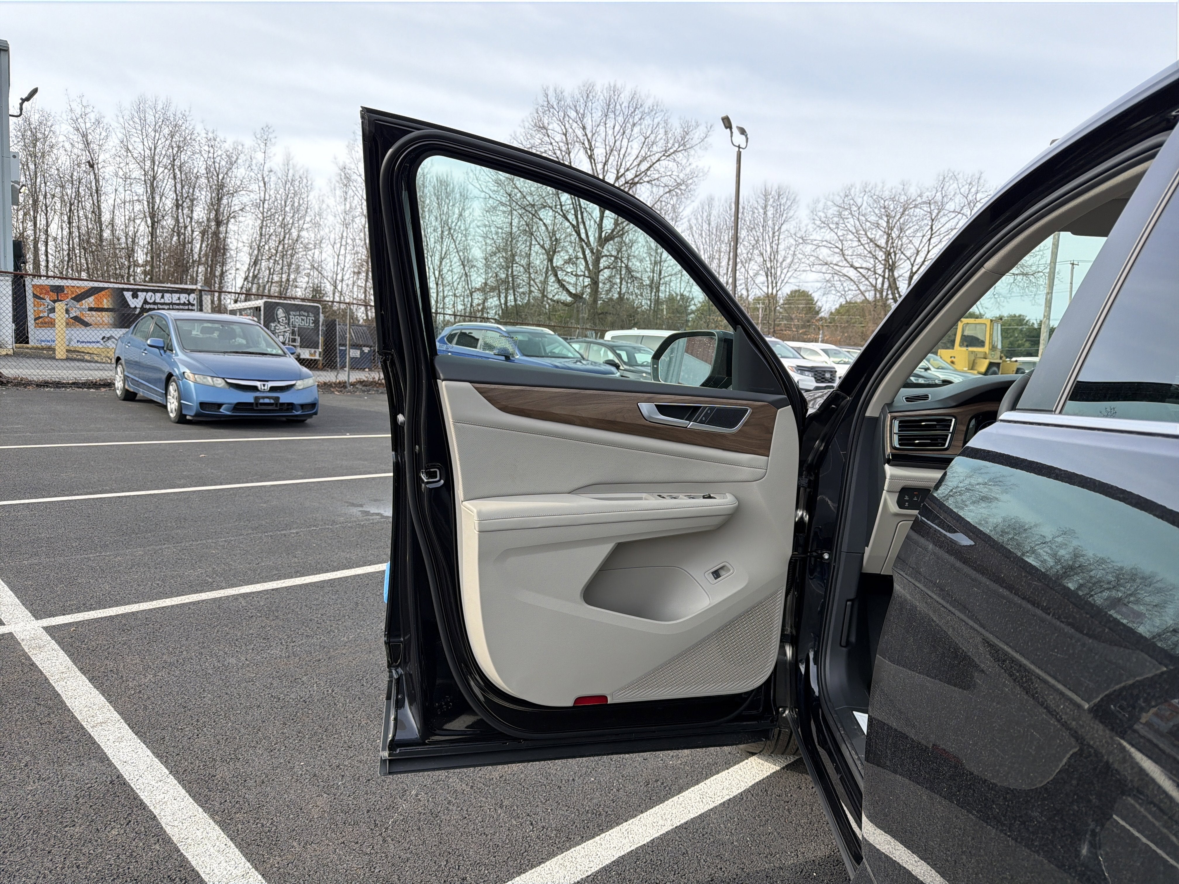 2026 Volkswagen Atlas SE W/ Tech AWD