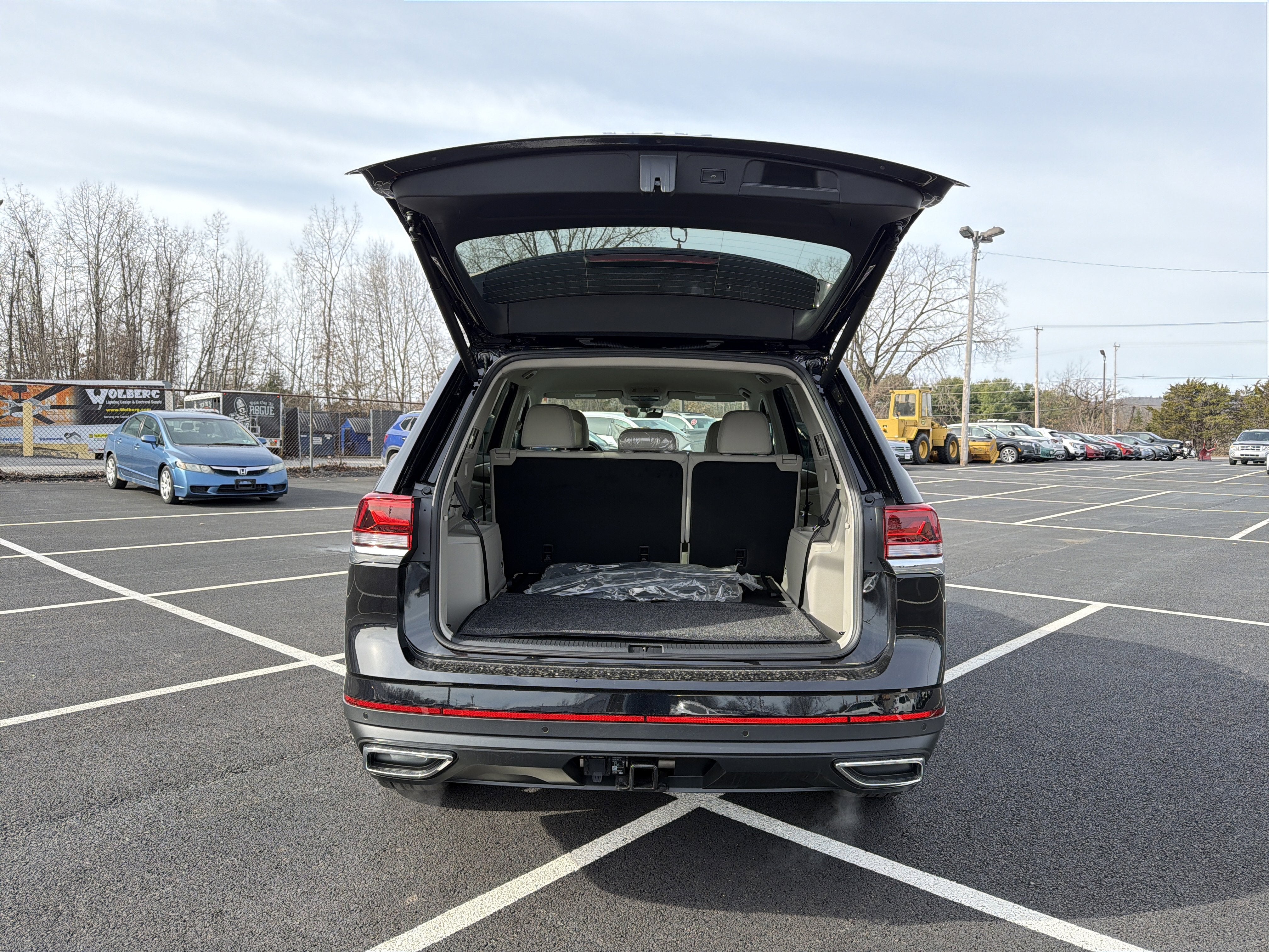 2026 Volkswagen Atlas SE W/ Tech AWD
