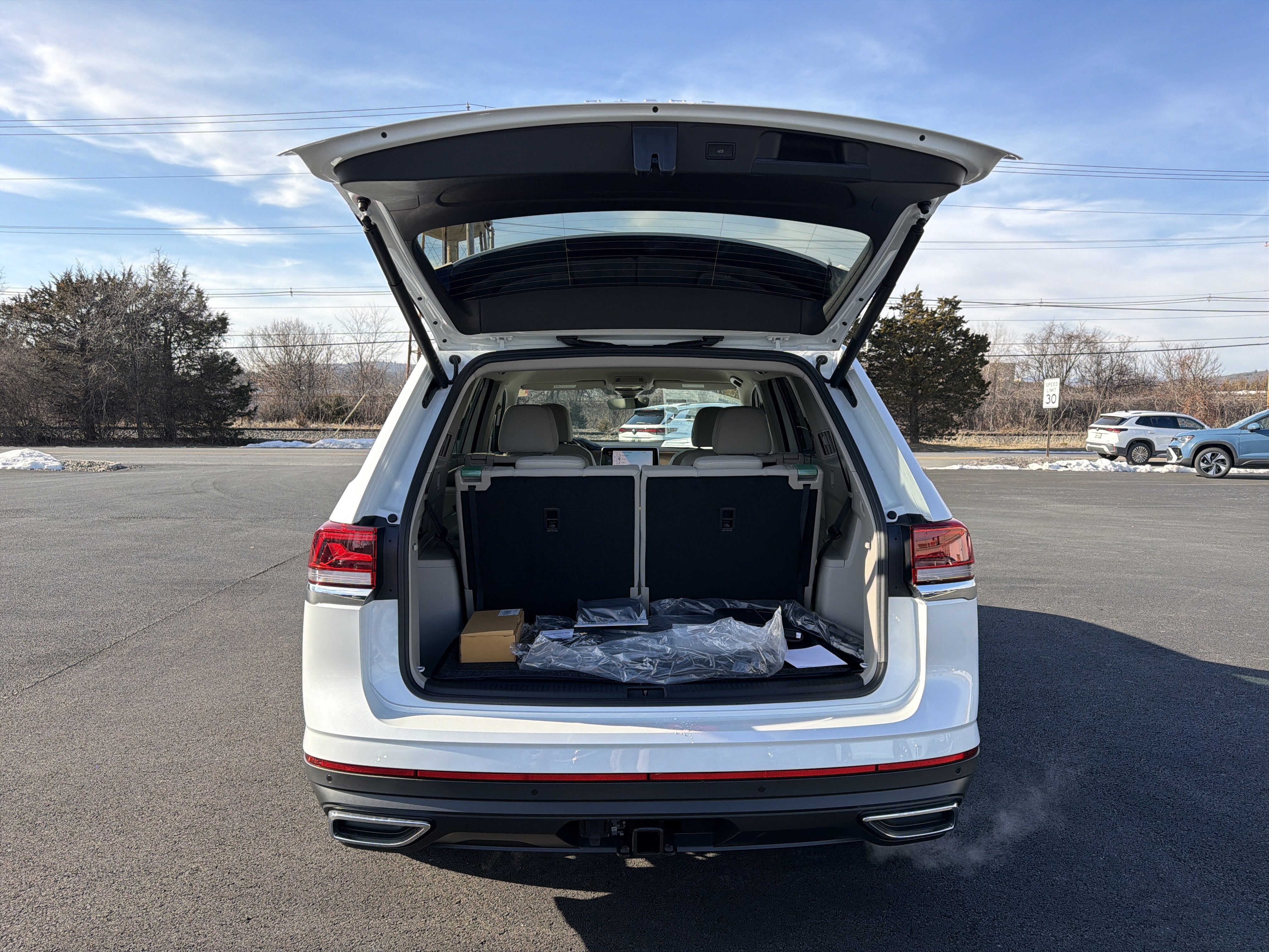 2026 Volkswagen Atlas 2.0T SE W/TECHNOLOGY