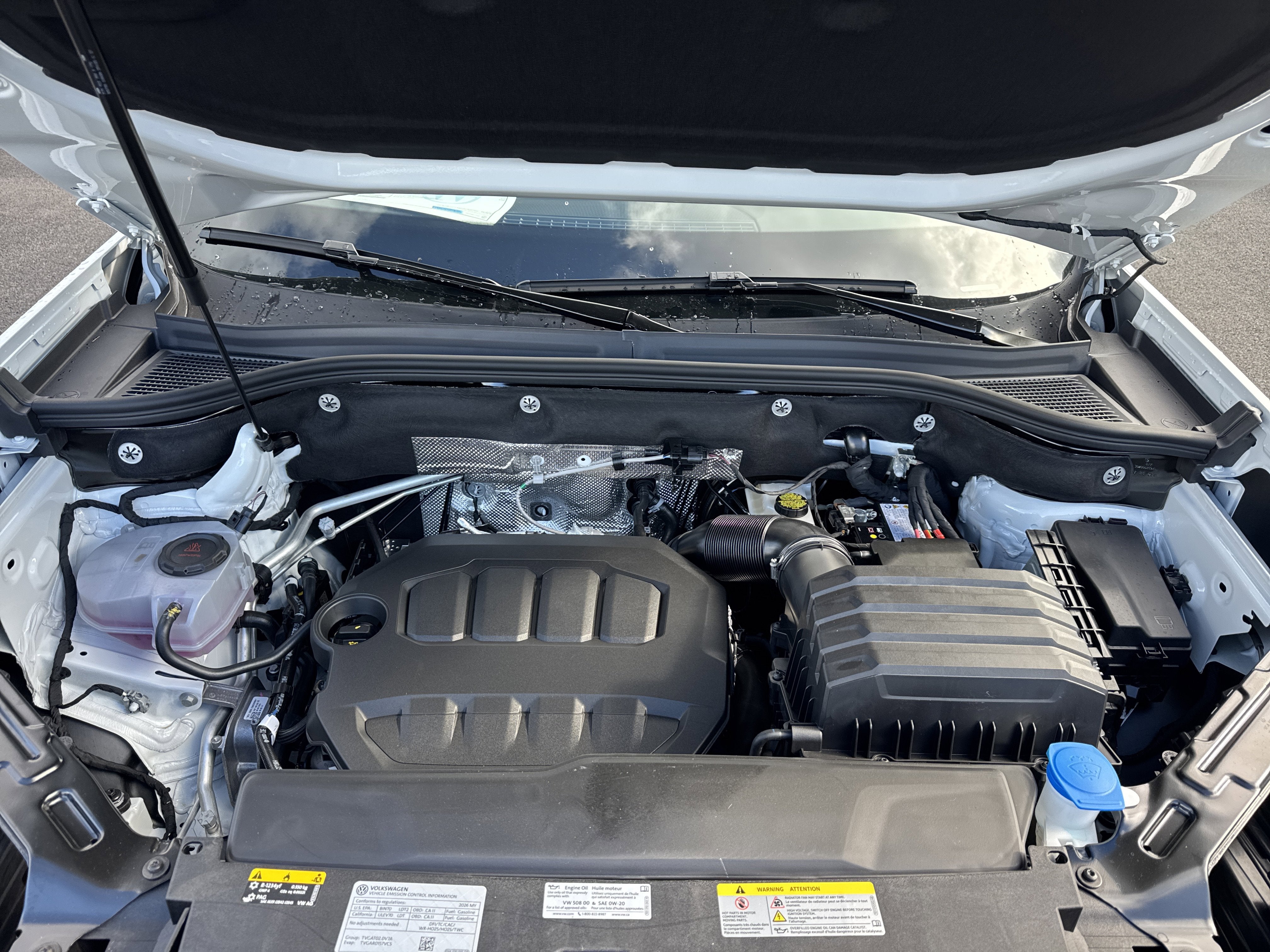 2026 Volkswagen Atlas Cross Sport 2.0T SE W/TECHNOLOGY