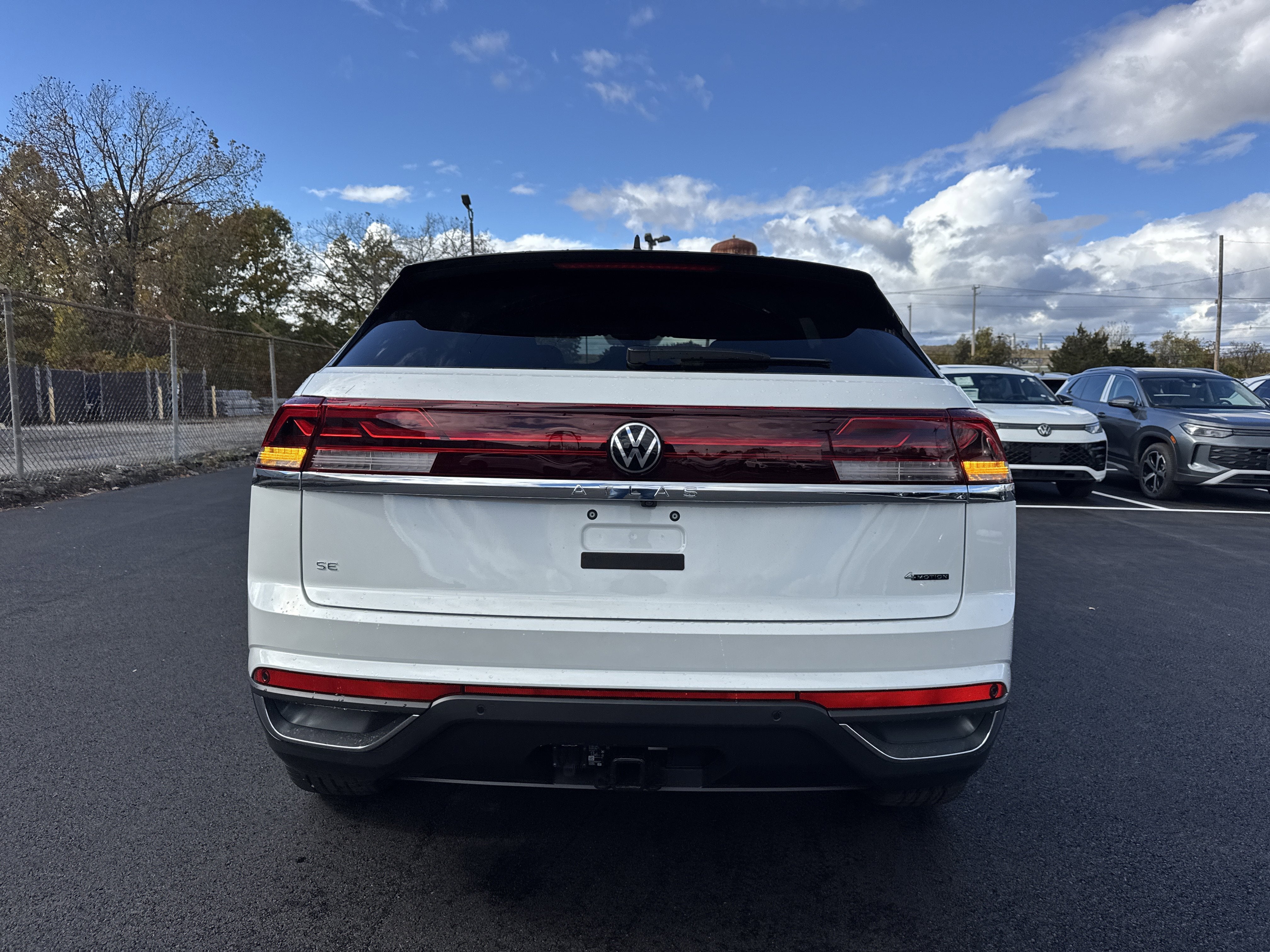 2026 Volkswagen Atlas Cross Sport 2.0T SE W/TECHNOLOGY