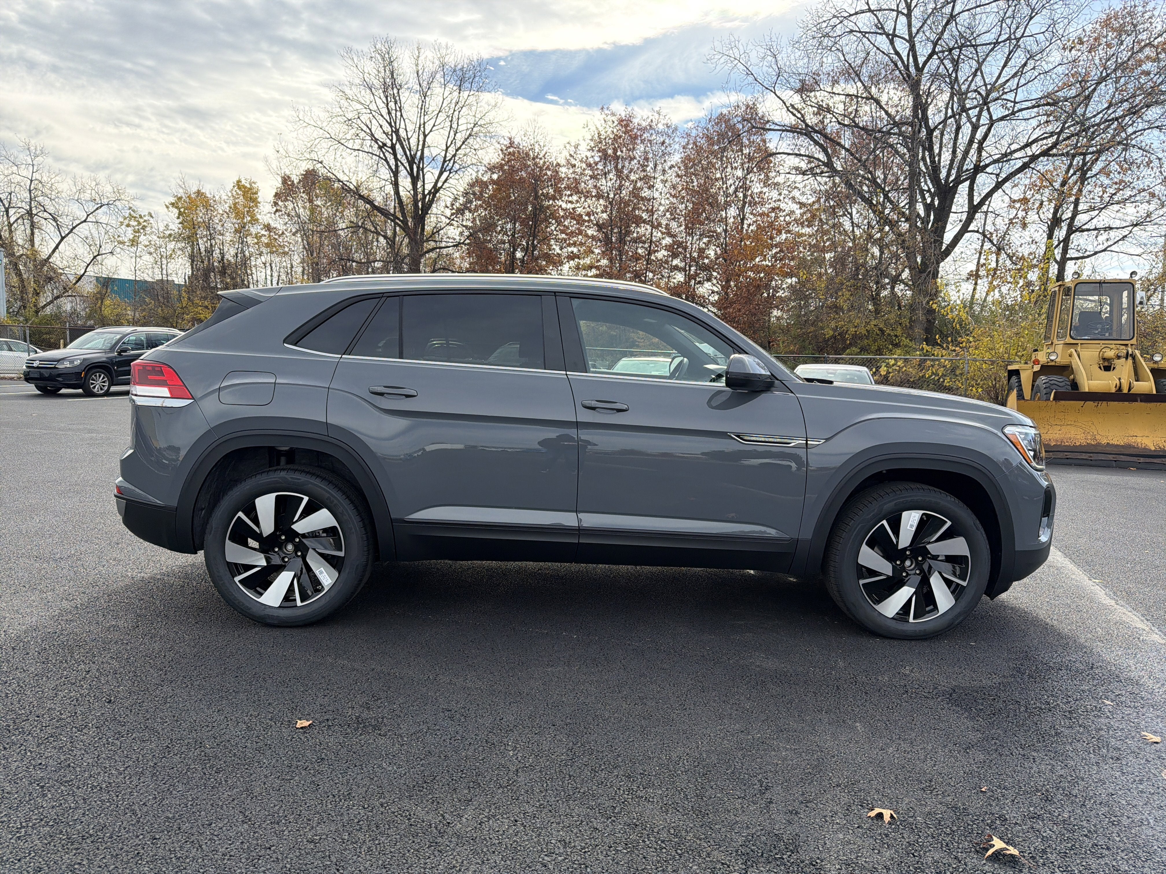 2026 Volkswagen Atlas Cross Sport 2.0T SE W/TECHNOLOGY