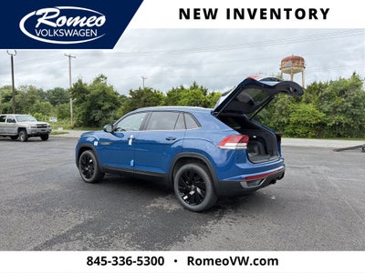 2026 Volkswagen Atlas Cross Sport 2.0T SE w/Tech 4MOTION