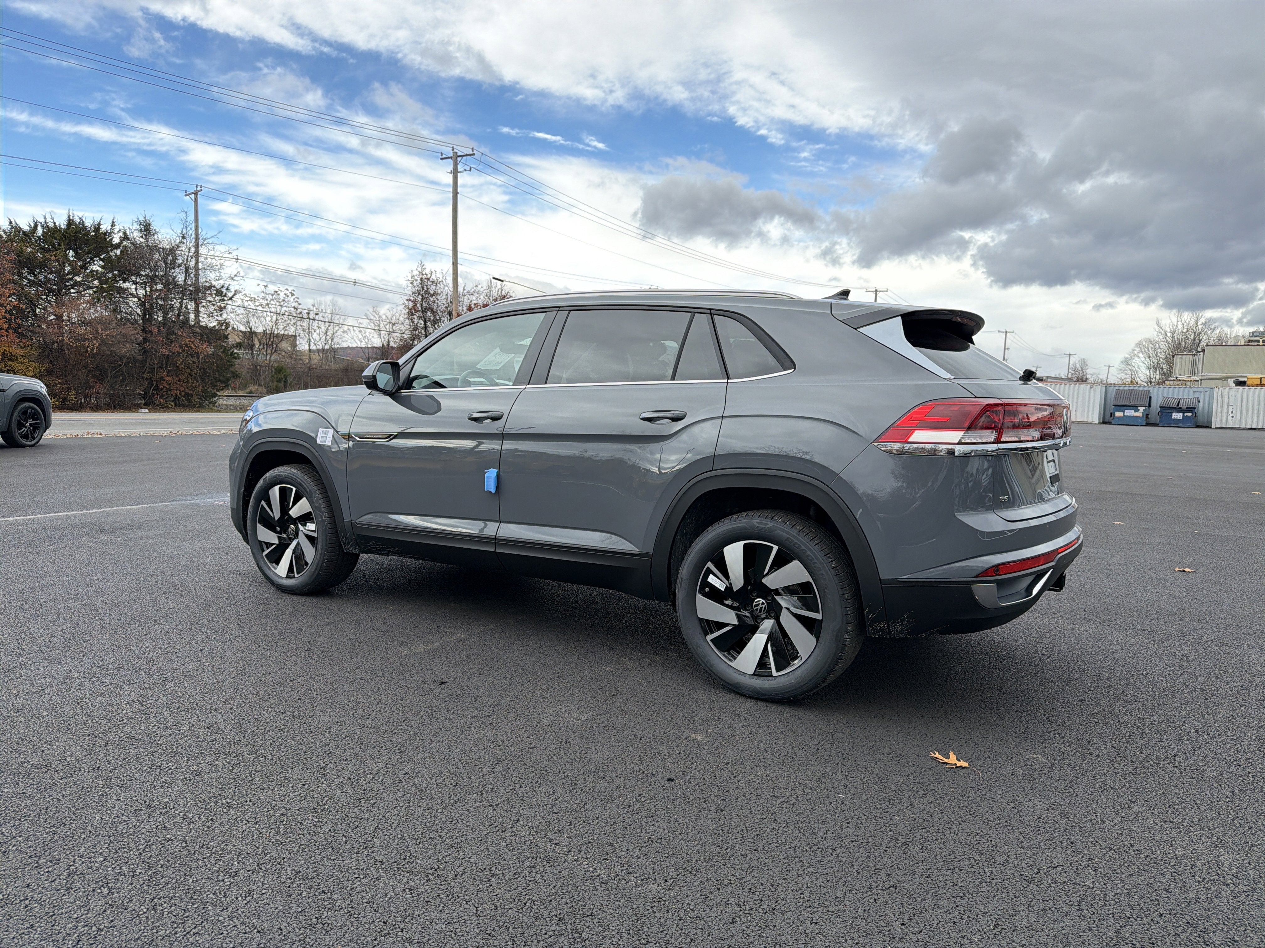 2026 Volkswagen Atlas Cross Sport 2.0T SE W/TECHNOLOGY