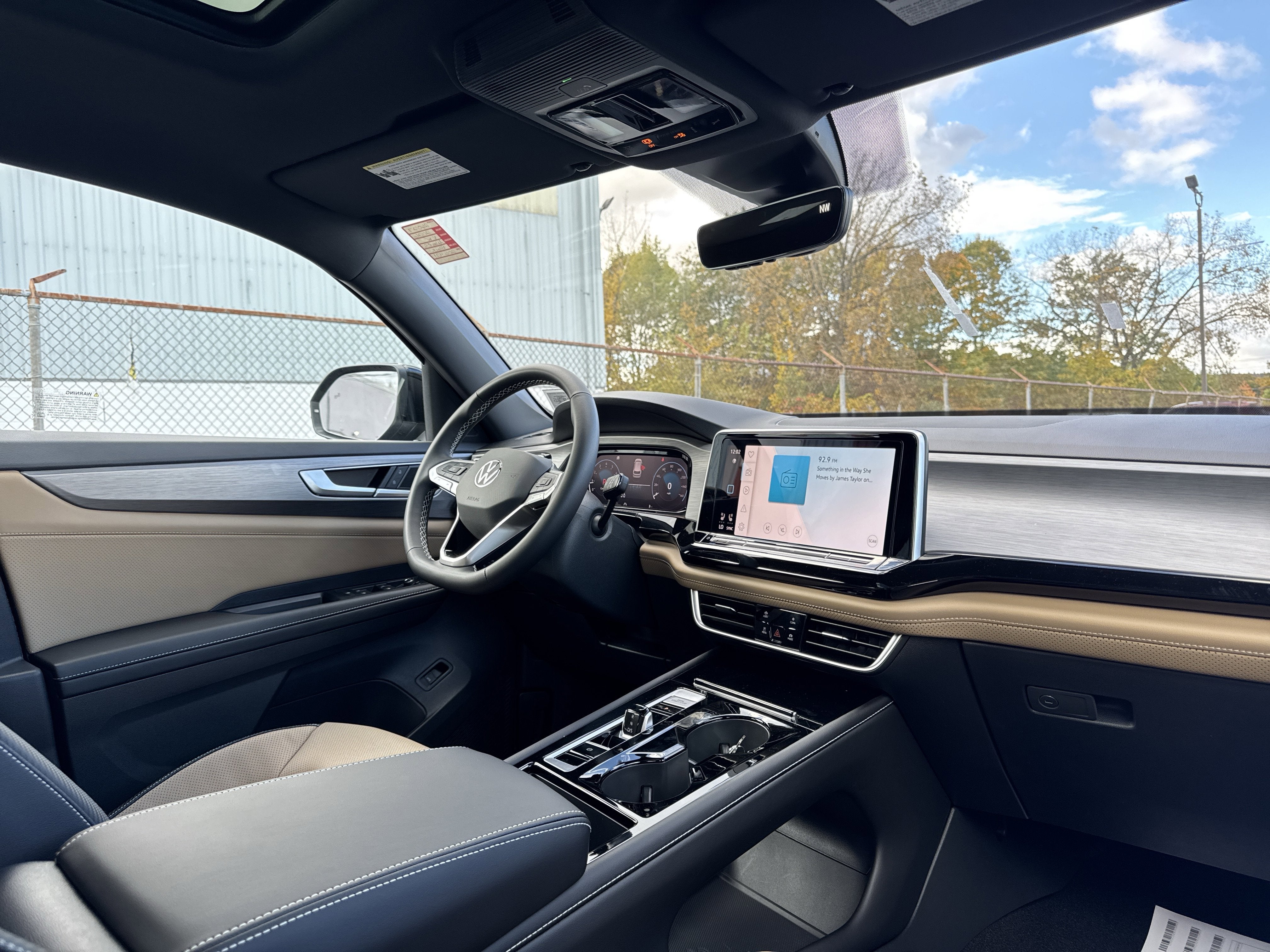 2026 Volkswagen Atlas Cross Sport 2.0T SE W/TECHNOLOGY