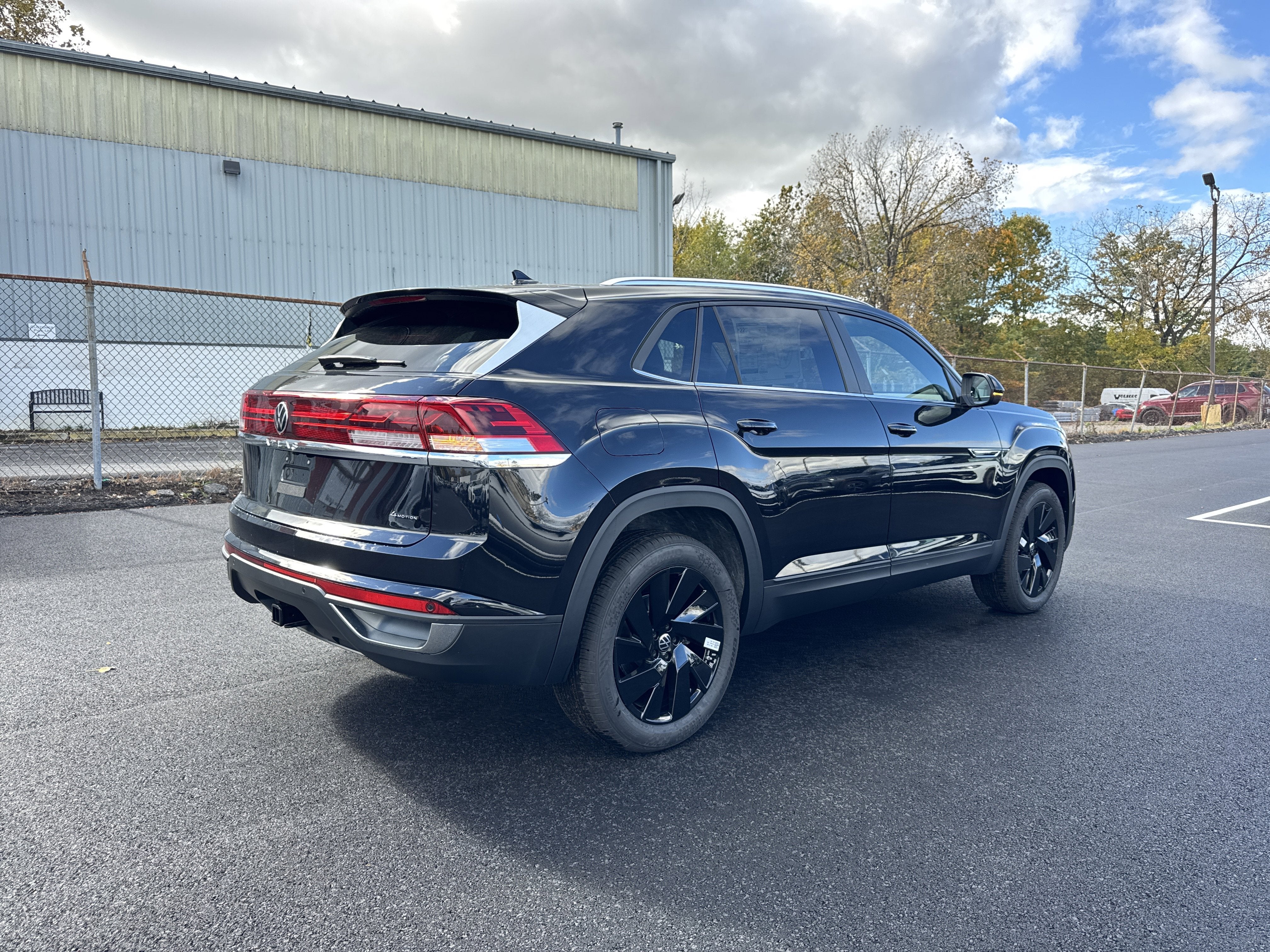 2026 Volkswagen Atlas Cross Sport 2.0T SE W/TECHNOLOGY
