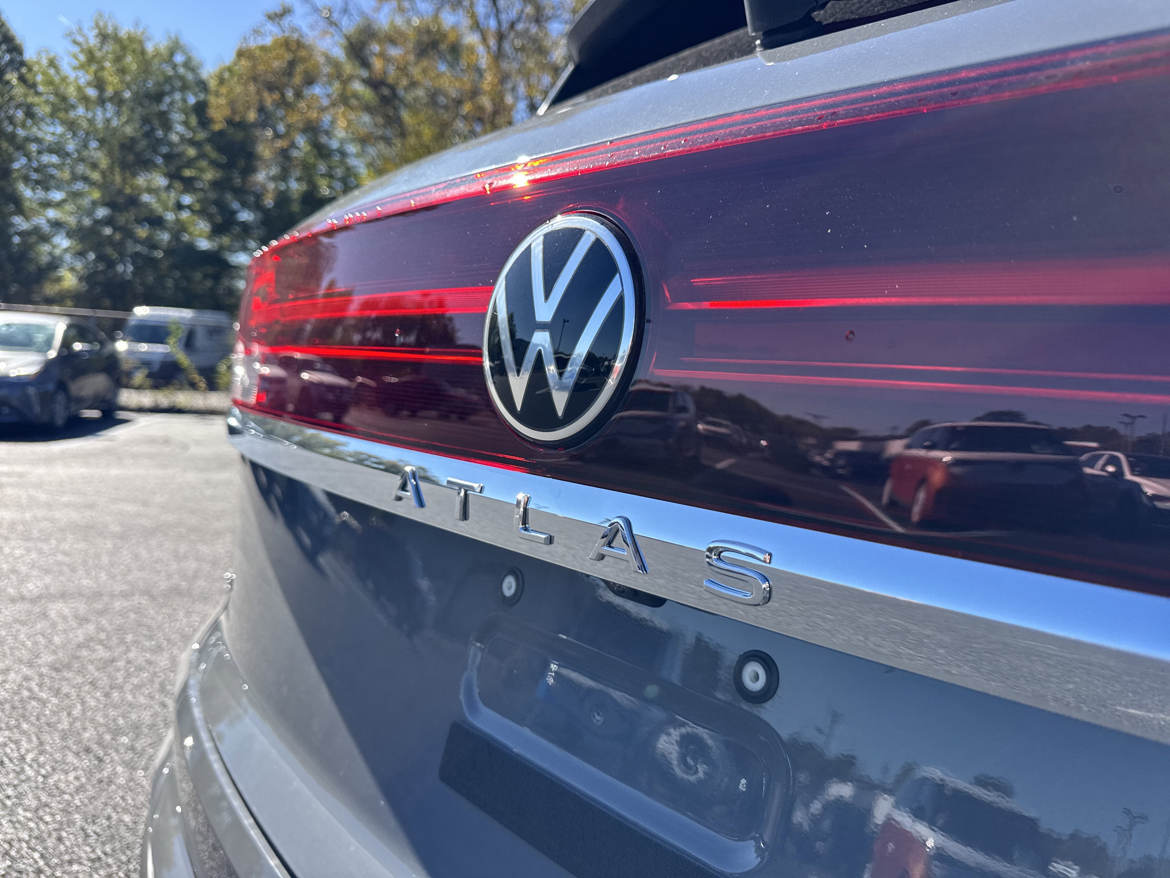 2026 Volkswagen Atlas Cross Sport 2.0T SE w/Technology