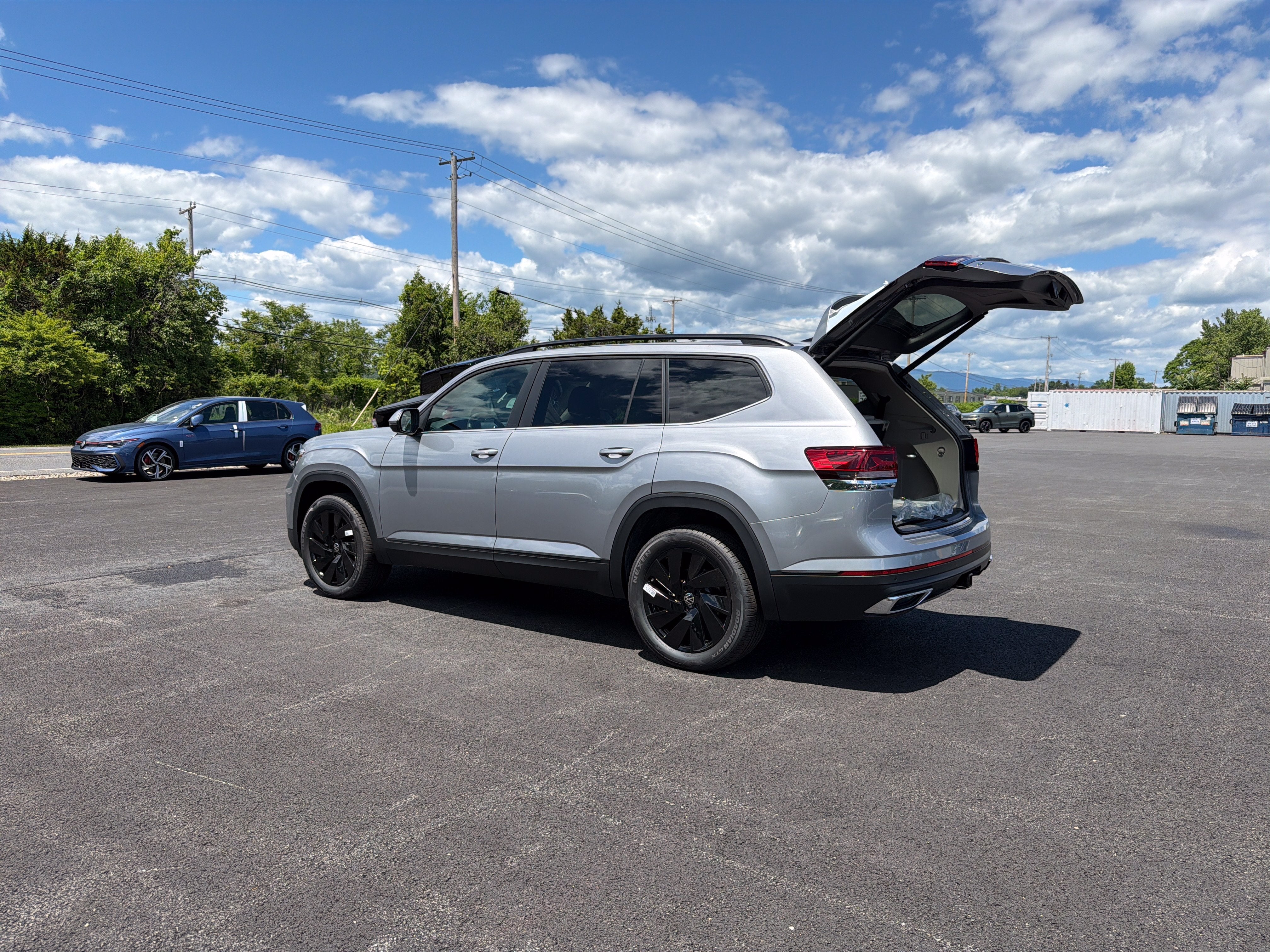 2026 Volkswagen Atlas 2.0T SE W/TECHNOLOGY
