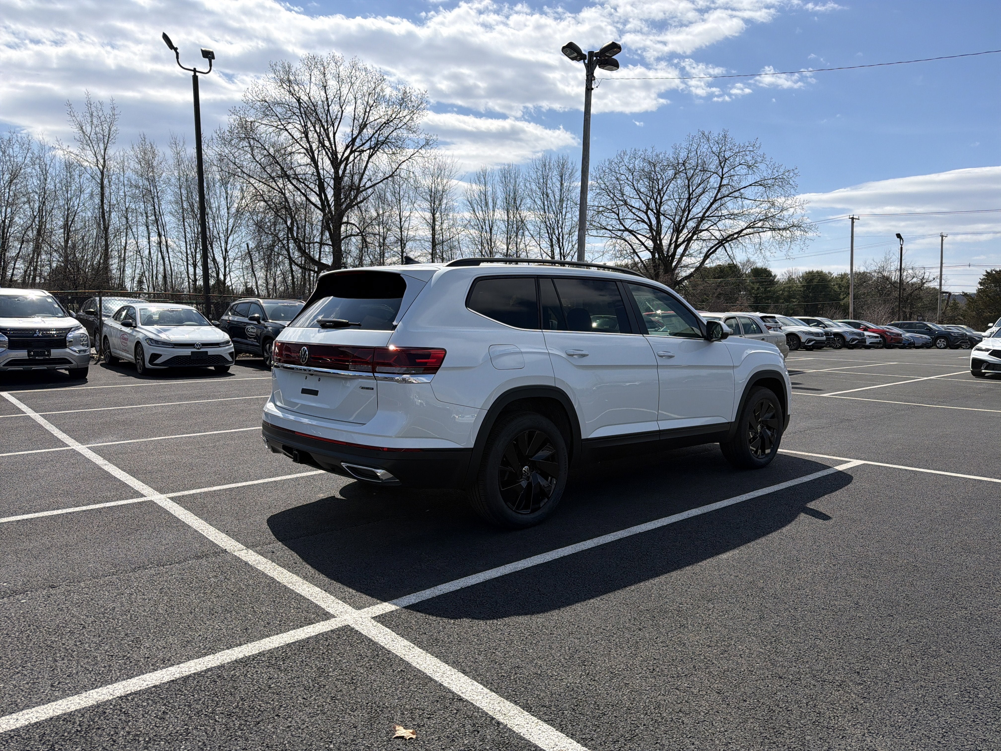 2026 Volkswagen Atlas 2.0T SE W/TECHNOLOGY